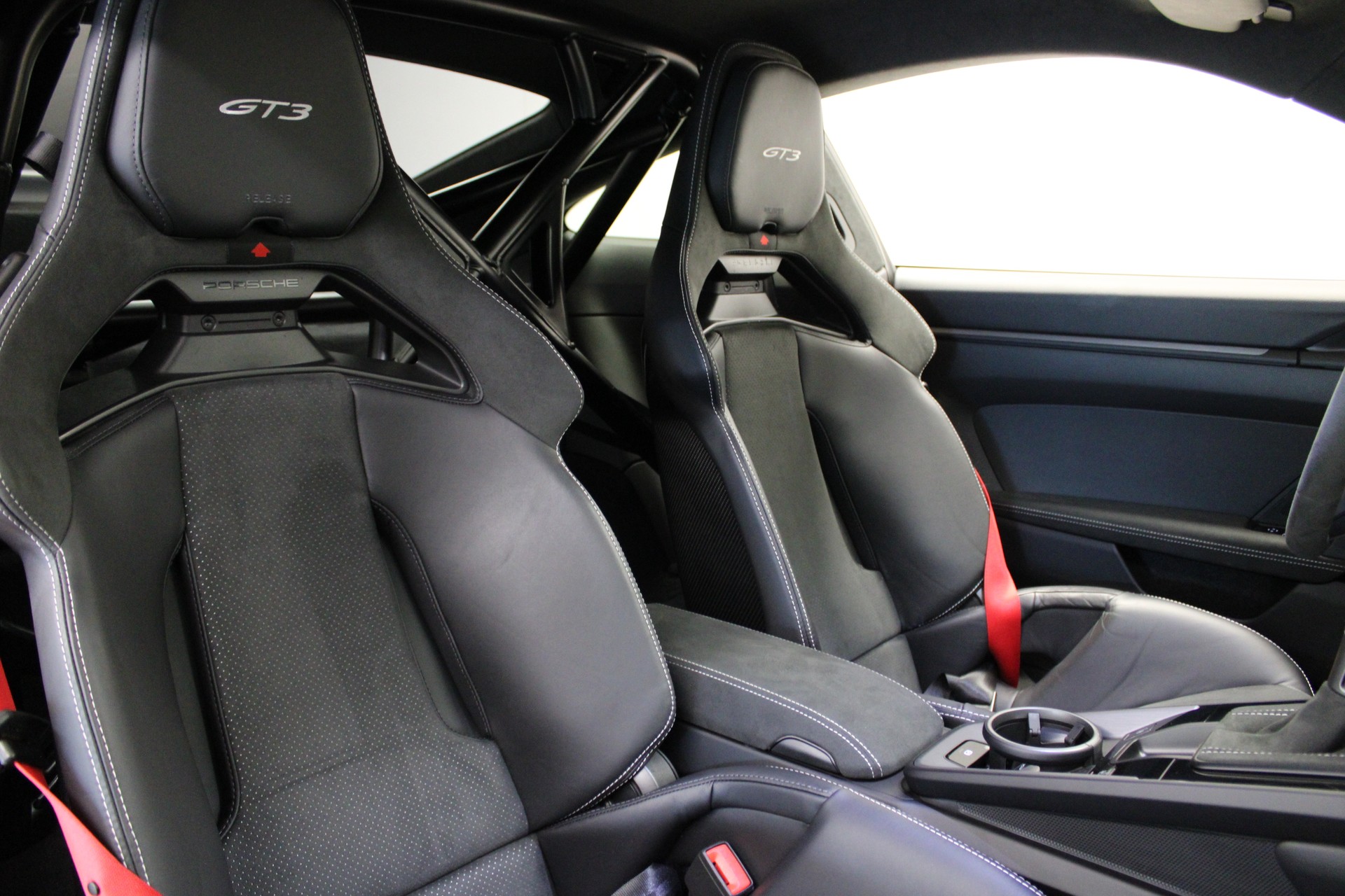 PORSCHE 911 GT3 PDK-image-5