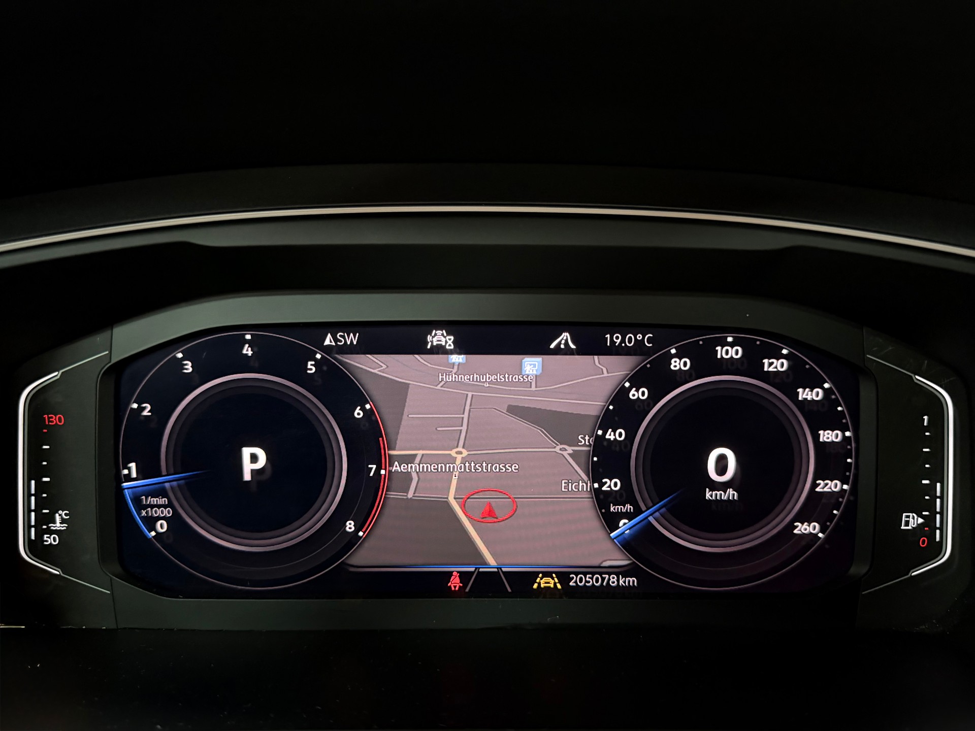 VW Tiguan 2.0TSI R-Line 4Motion DSG-image-14