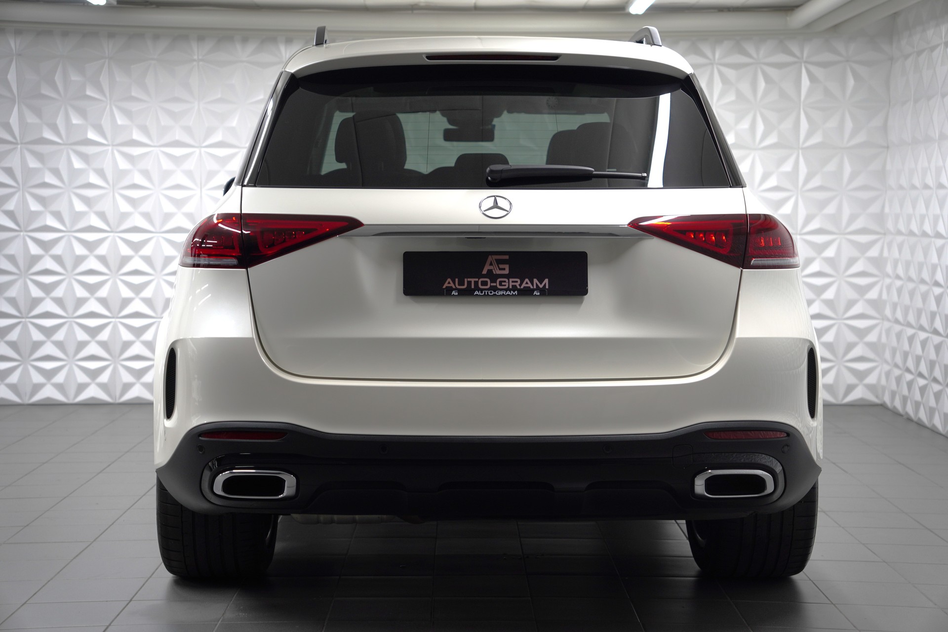 MERCEDES-BENZ GLE 350 d 4Matic 9G-Tronic-showroom-element-3