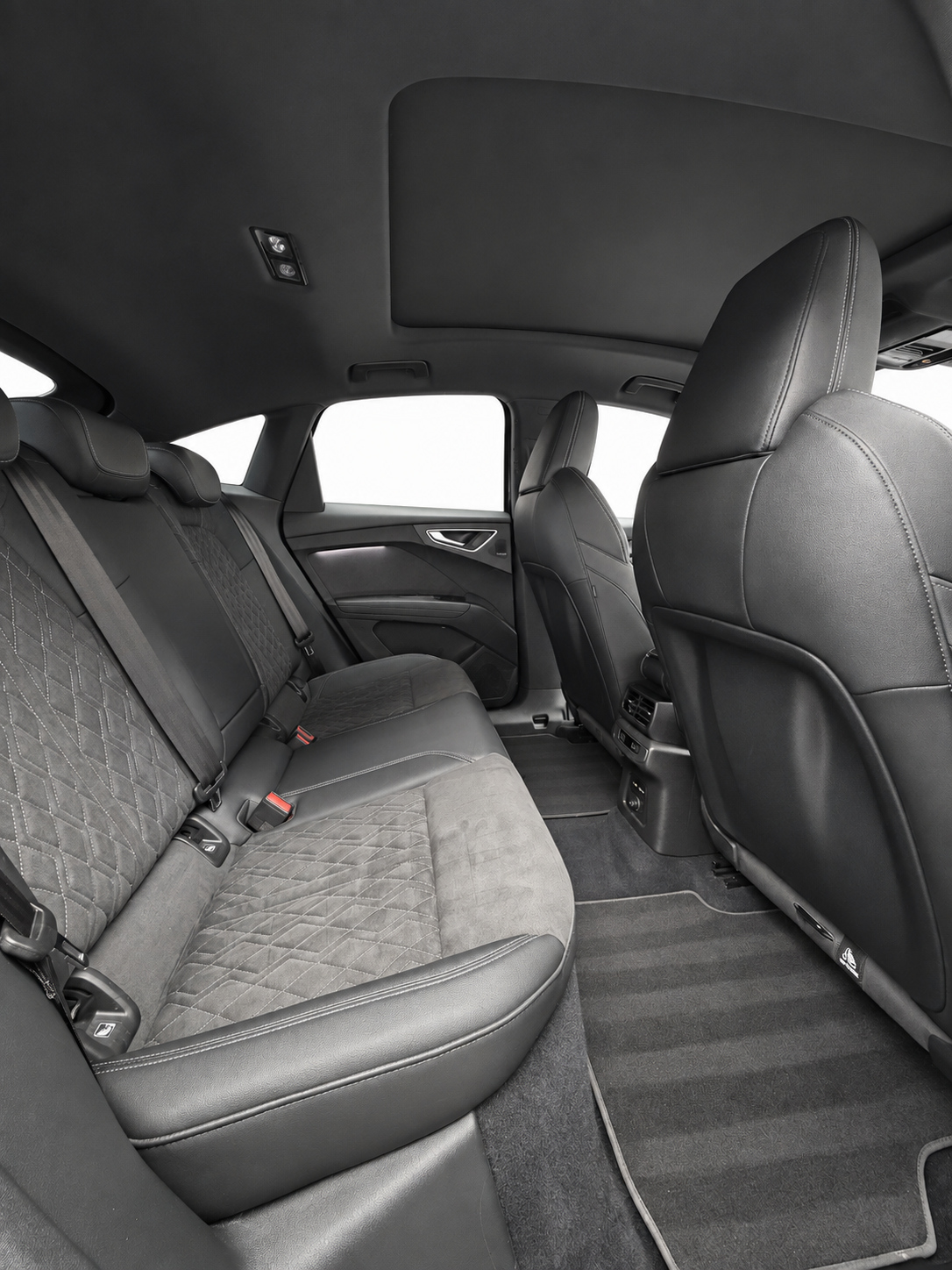 AUDI 50 quattro-image-9
