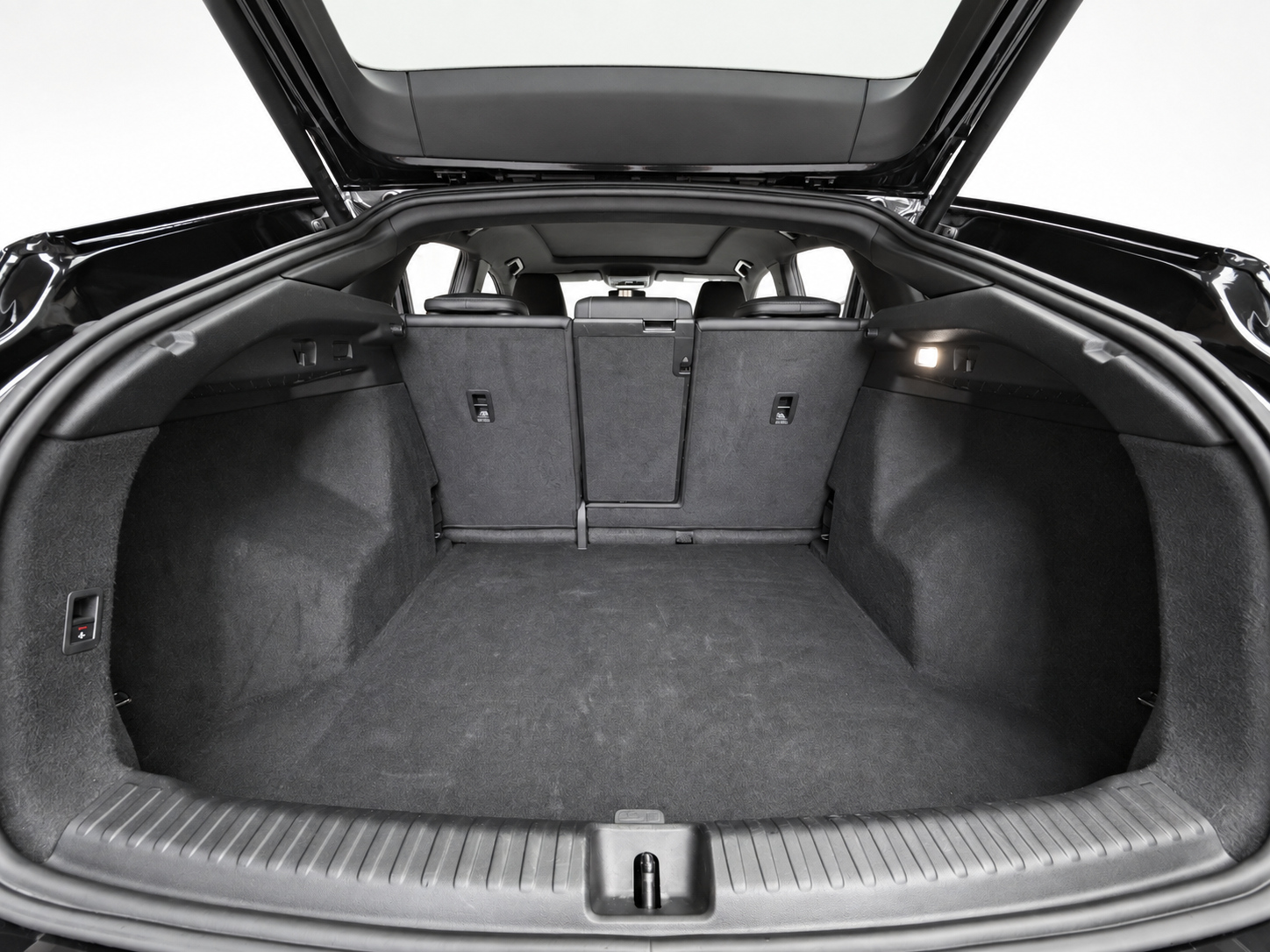 AUDI 50 quattro-image-13