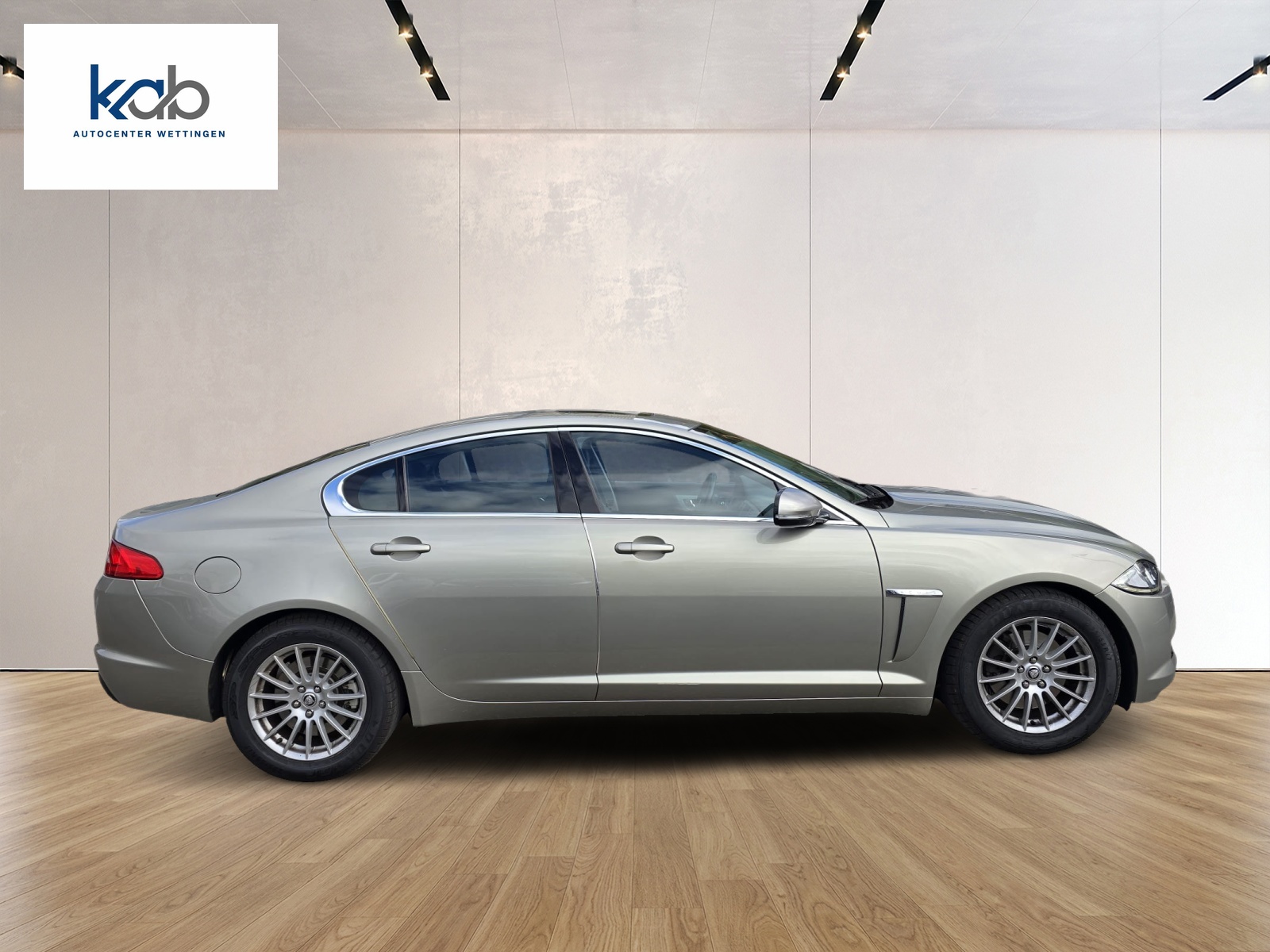 JAGUAR XF 3.0d V6-showroom-element-3