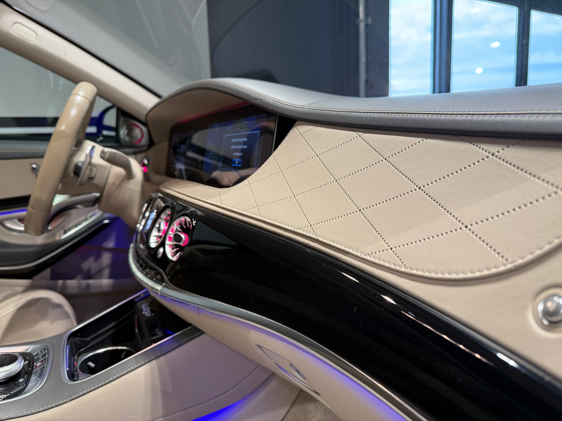 MERCEDES-BENZ S 63 AMG L 4Matic+ 9G-Tronic Designo Paket-image-12