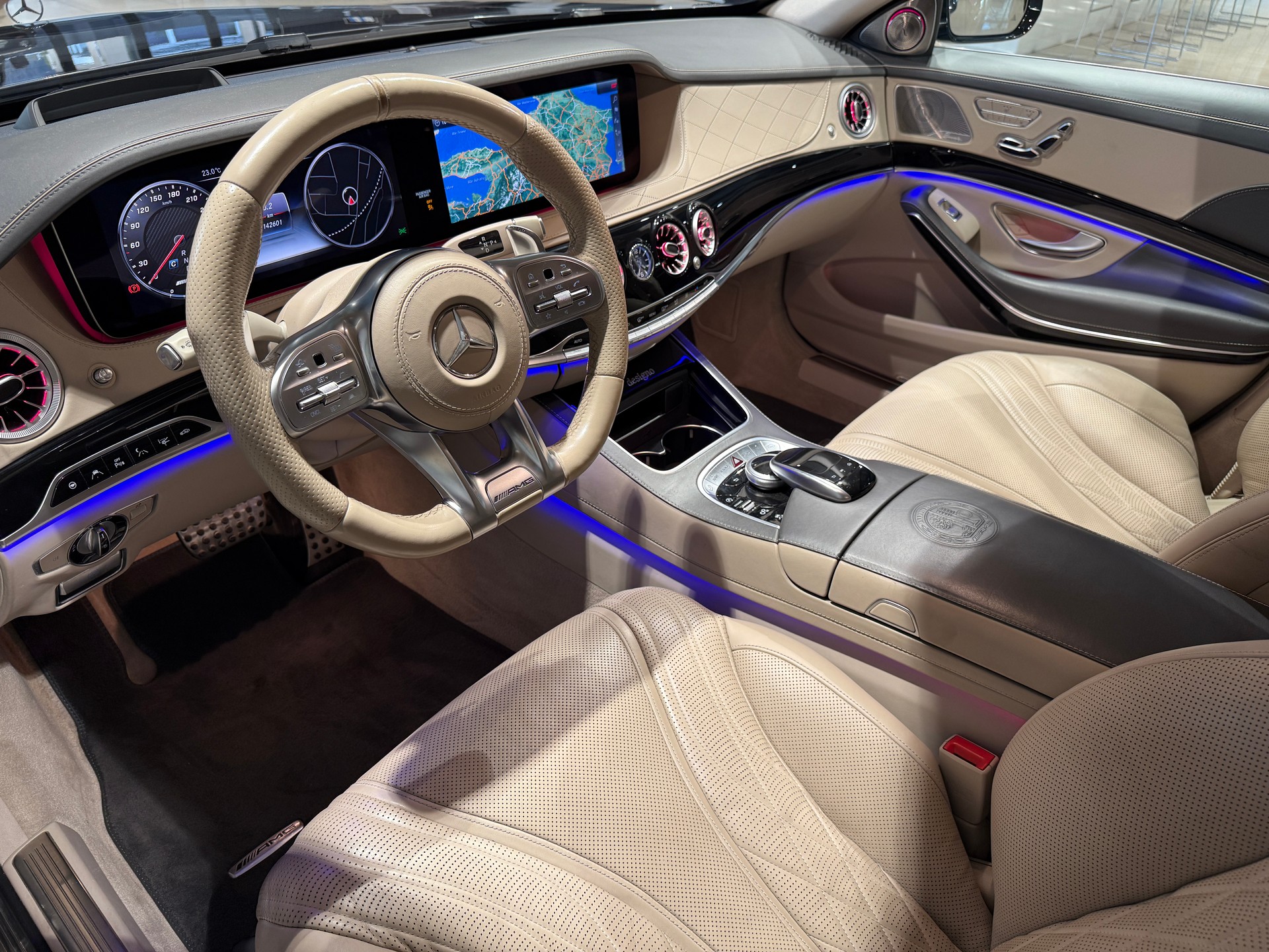 MERCEDES-BENZ S 63 AMG L 4Matic+ 9G-Tronic Designo Paket-image-10