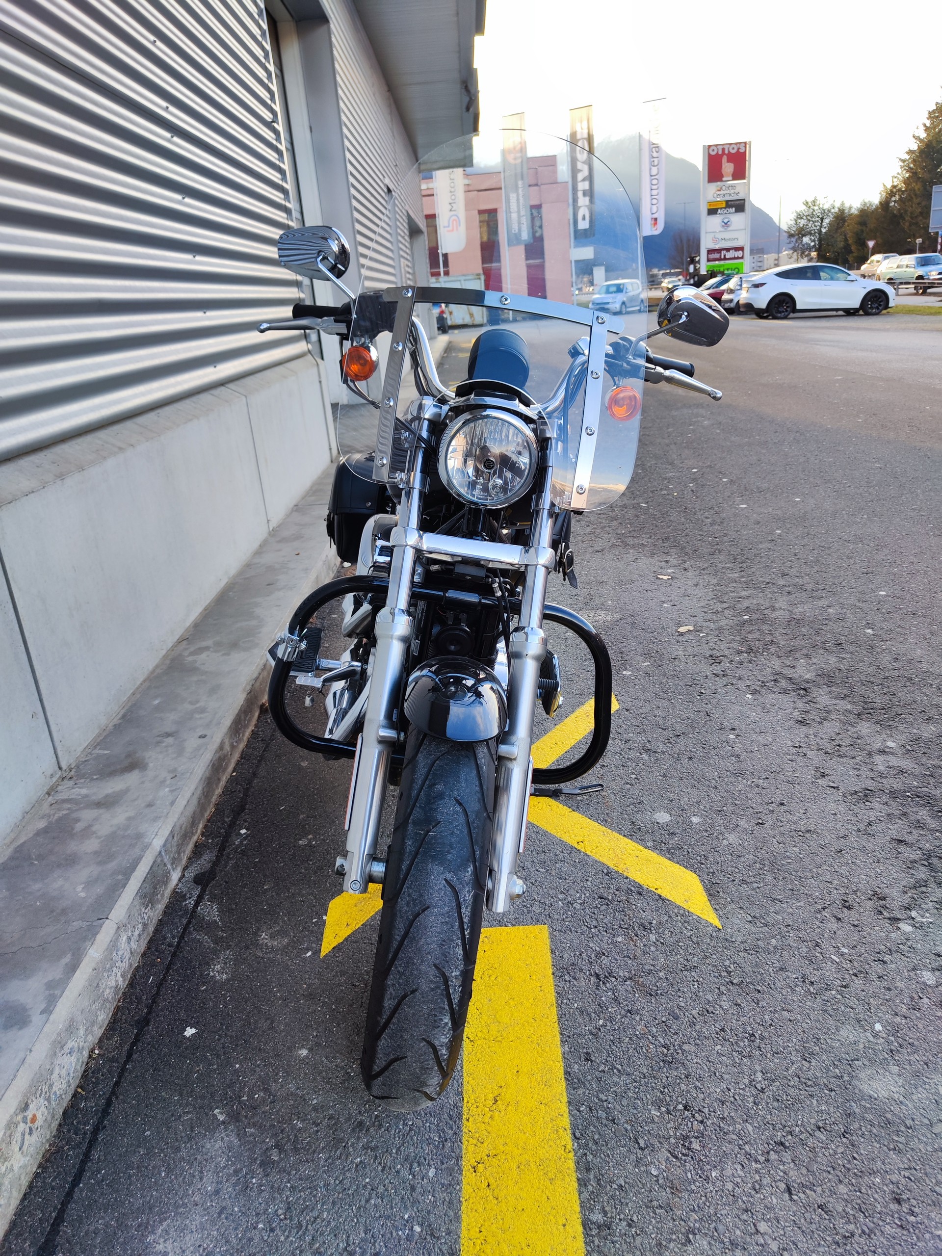 HARLEY-DAVIDSON XL 883 L Sportster Super Low ABS-image-3
