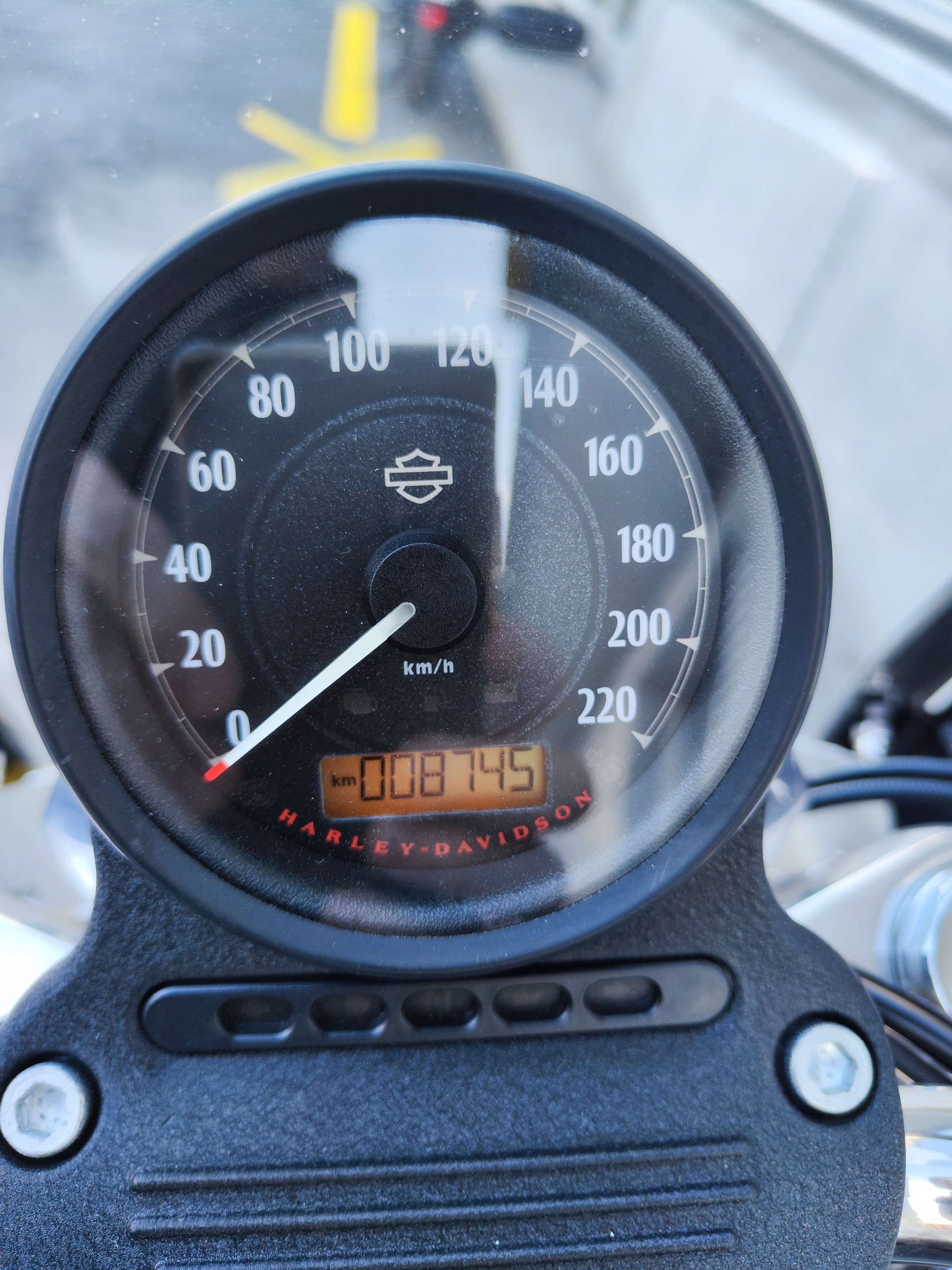 HARLEY-DAVIDSON XL 883 L Sportster Super Low ABS-image-2