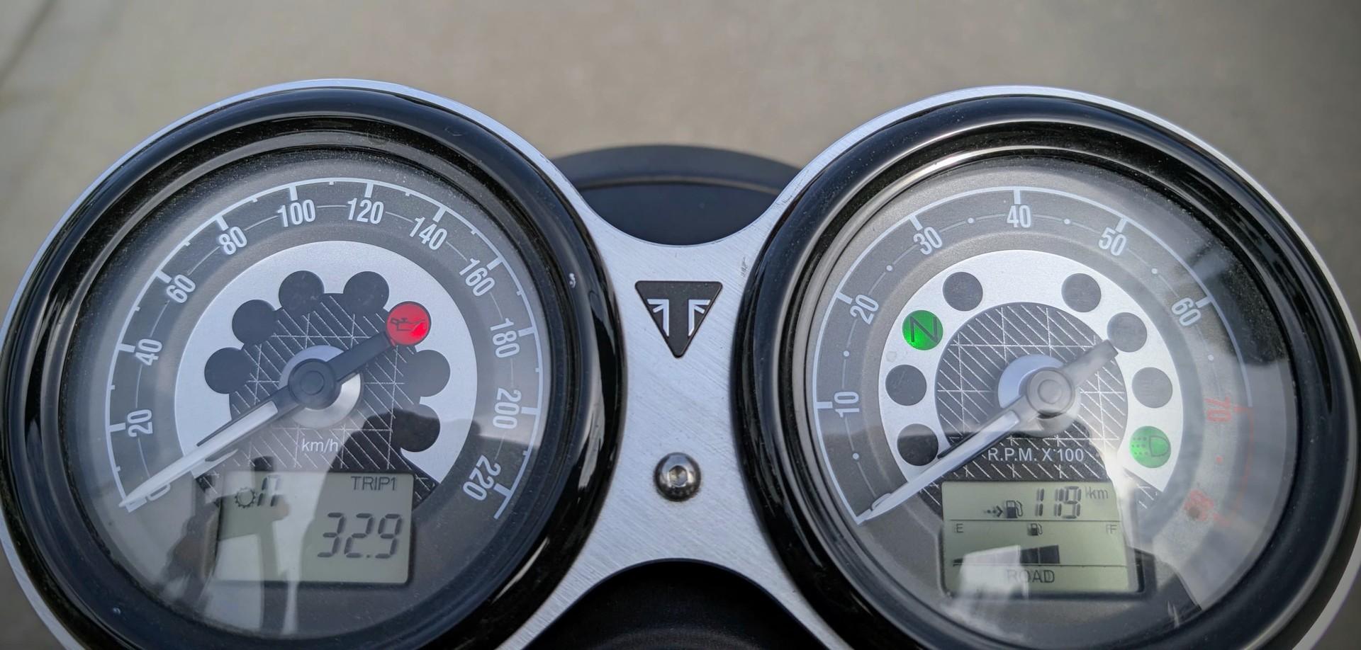 TRIUMPH Speed Twin 1200 ABS (Service Sommer 2025)-image-3