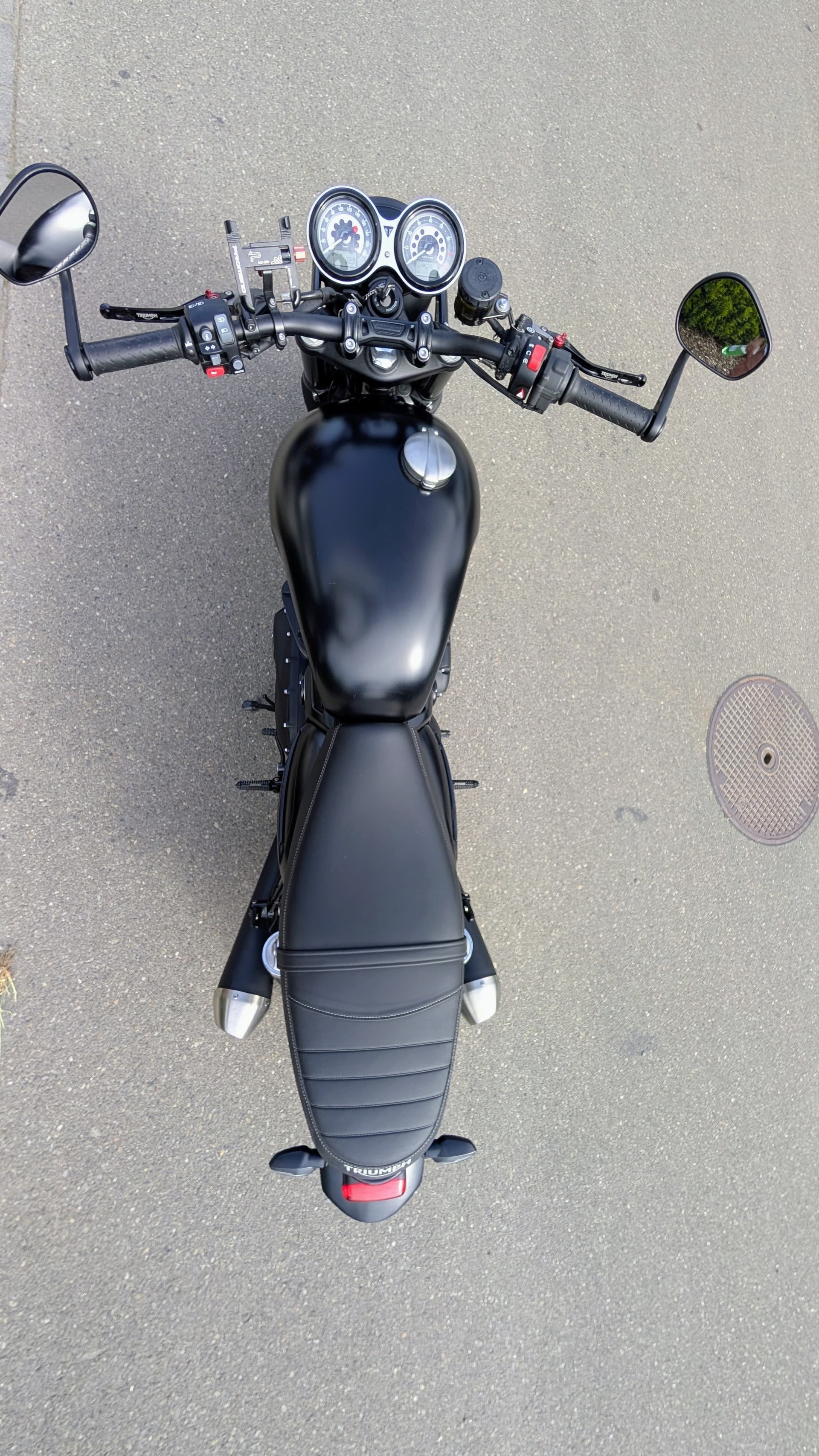 TRIUMPH Speed Twin 1200 ABS (Service Sommer 2025)-image-2