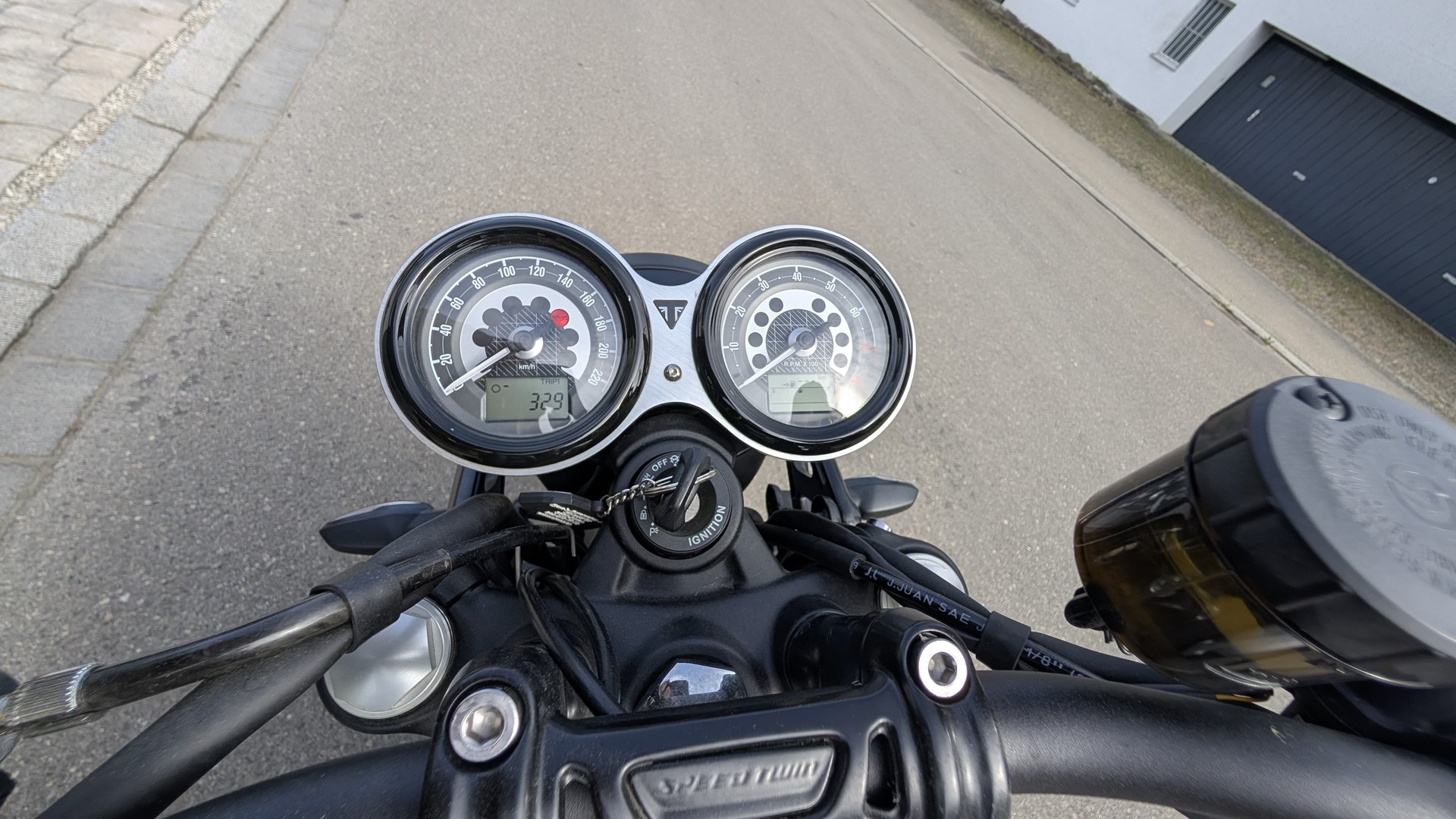 TRIUMPH Speed Twin 1200 ABS (Service Sommer 2025)-image-6