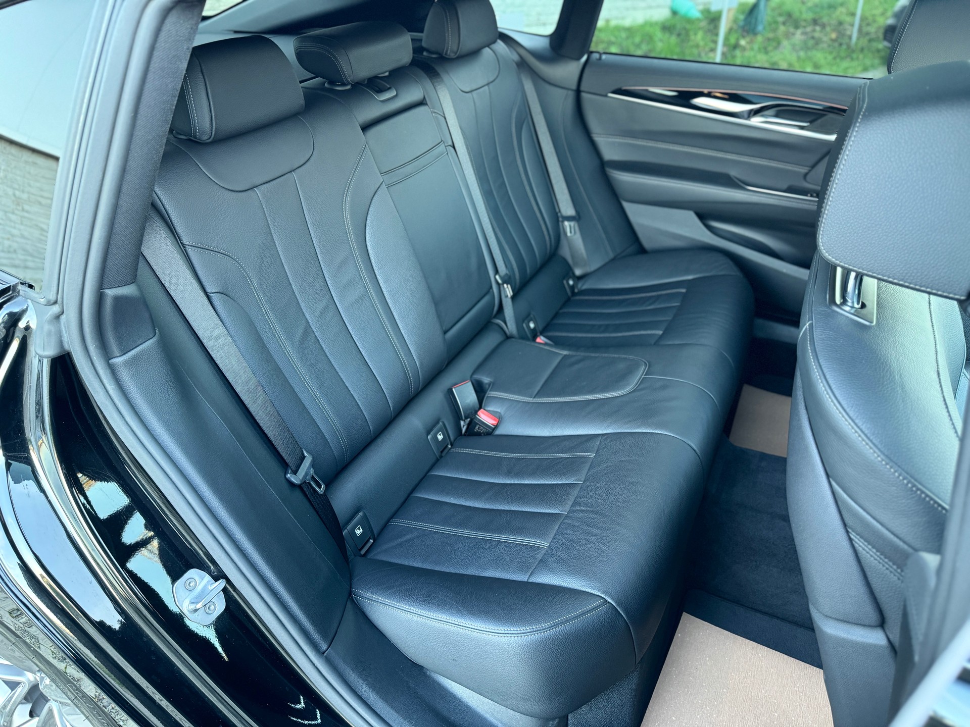 BMW 640d GT xDrive Sport Line Steptronic-image-24