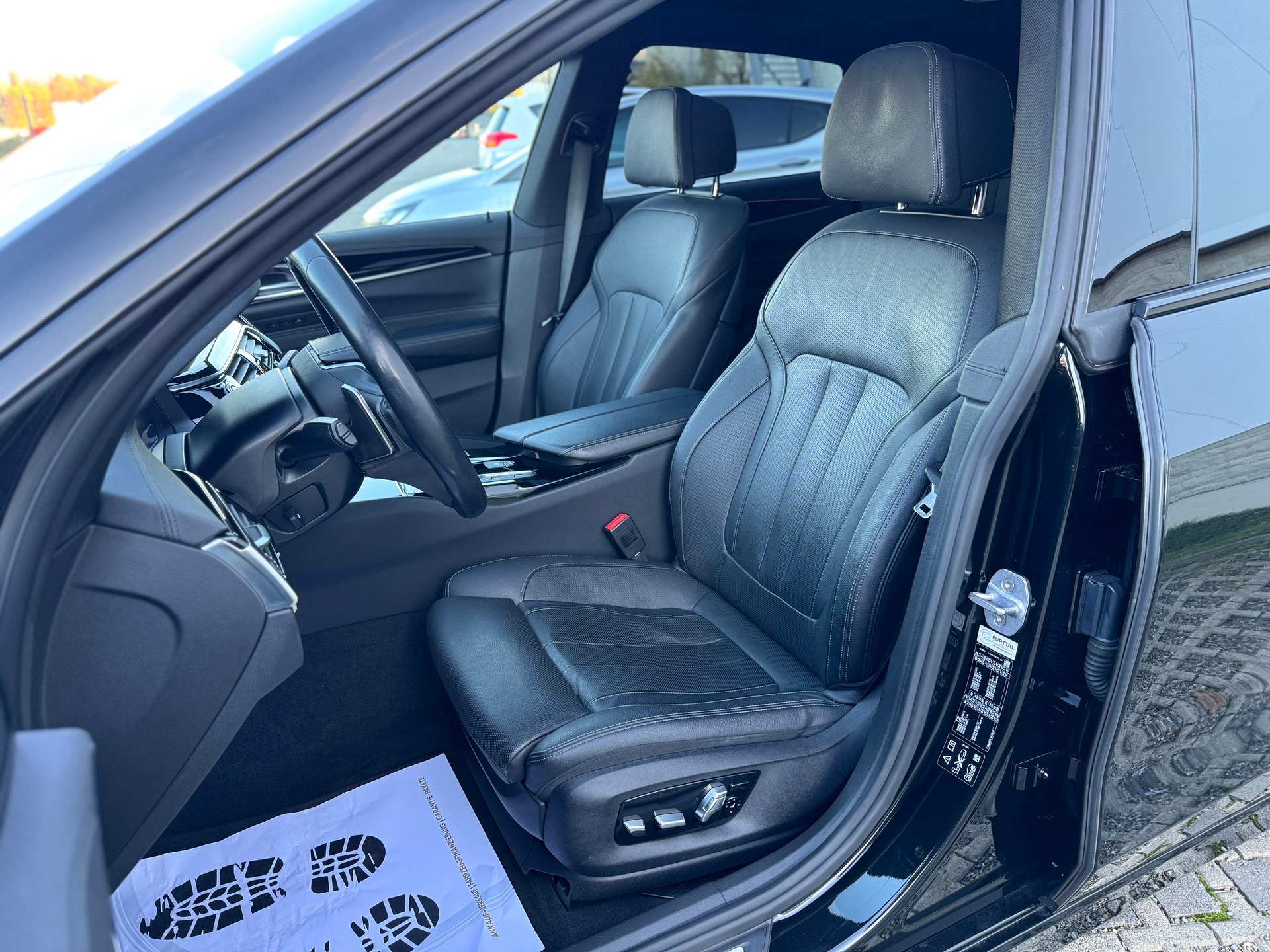 BMW 640d GT xDrive Sport Line Steptronic-image-18