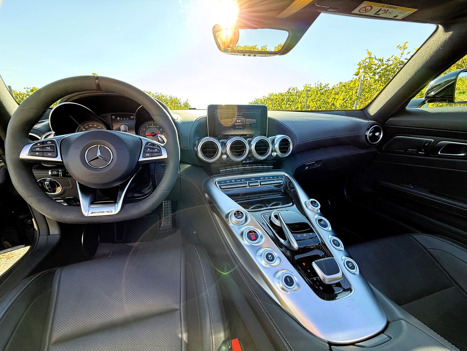 MERCEDES-BENZ AMG GT C Roadster Speedshift DCT-image-22
