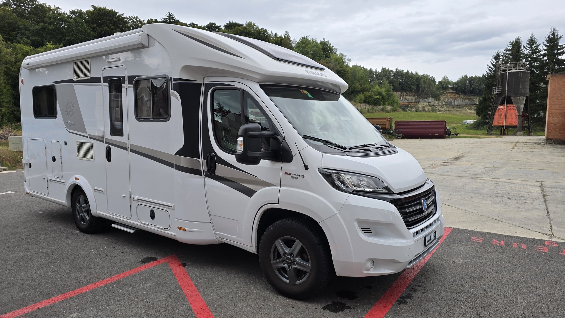 KNAUS Fiat Knaus Sun Ti R22 Platinum haut de gamme expertisé- 4 places