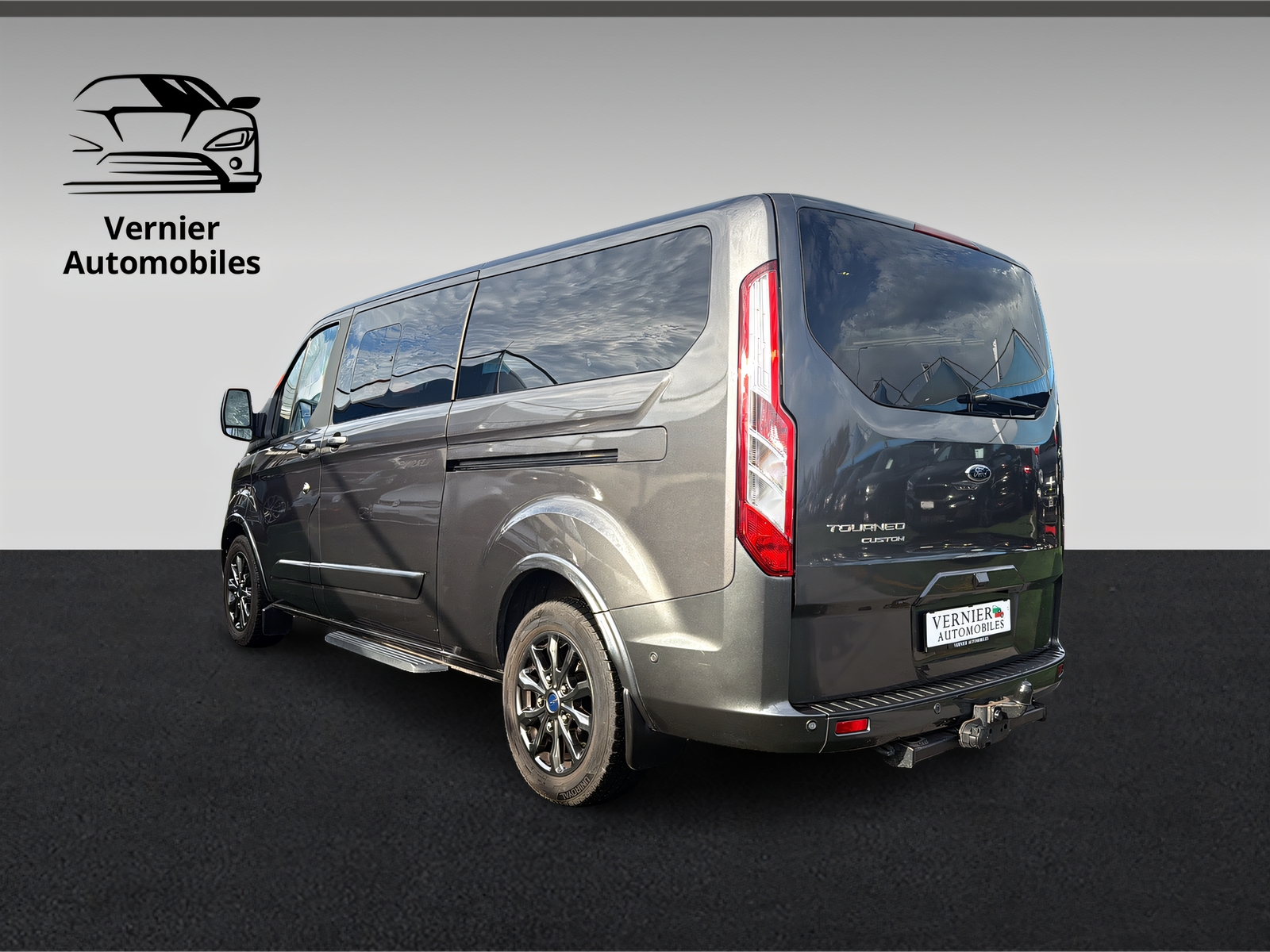 FORD Tourneo Custom 320 L2H1 Titanium X A-image-5