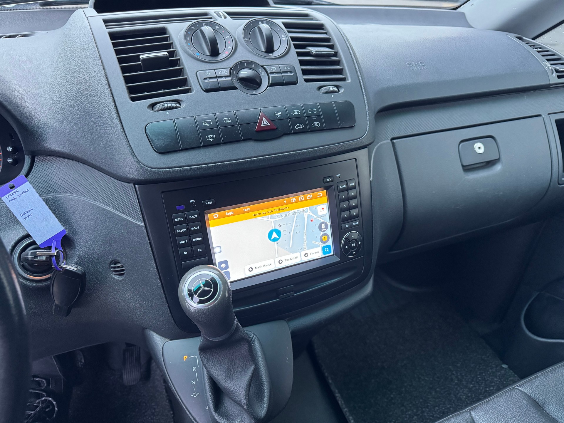 MERCEDES-BENZ Vito 116 CDI Blue Efficiency EL 4Matic A-image-13