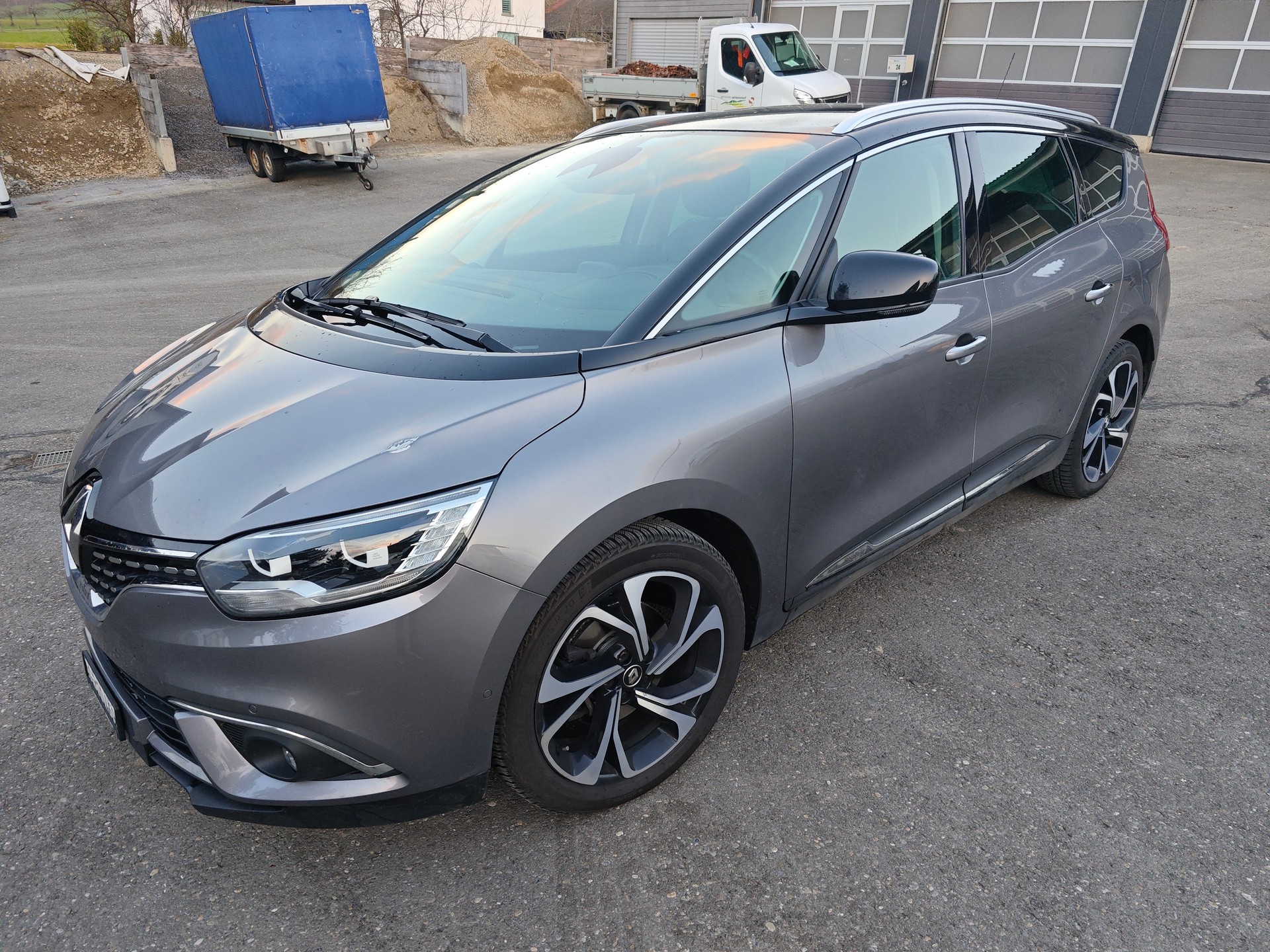 RENAULT Grand Scénic 1.3 16V Turbo Initiale Paris EDC-image-1