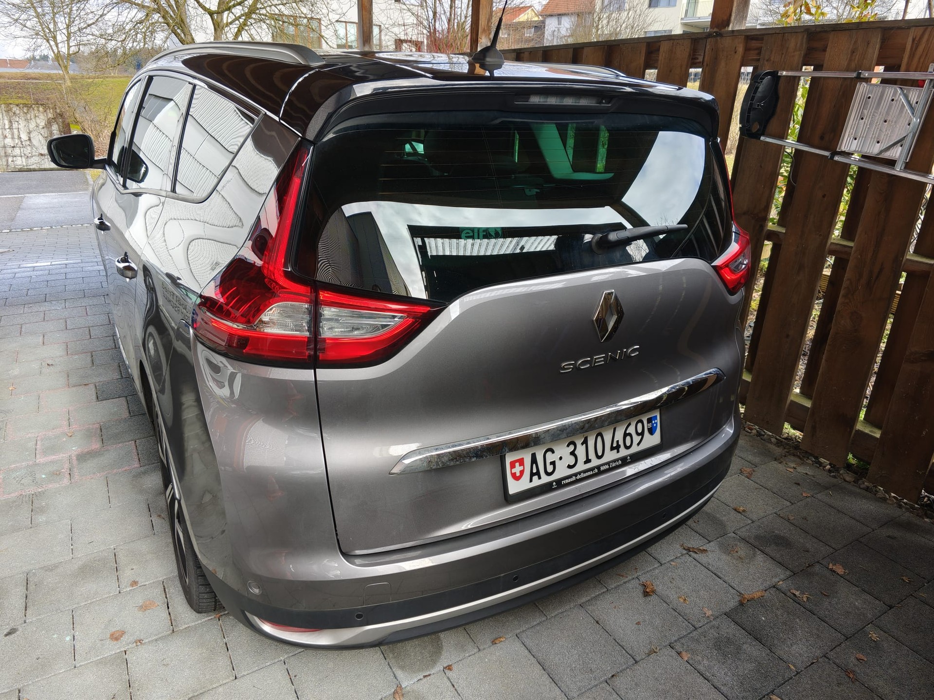 RENAULT Grand Scénic 1.3 16V Turbo Initiale Paris EDC-image-2