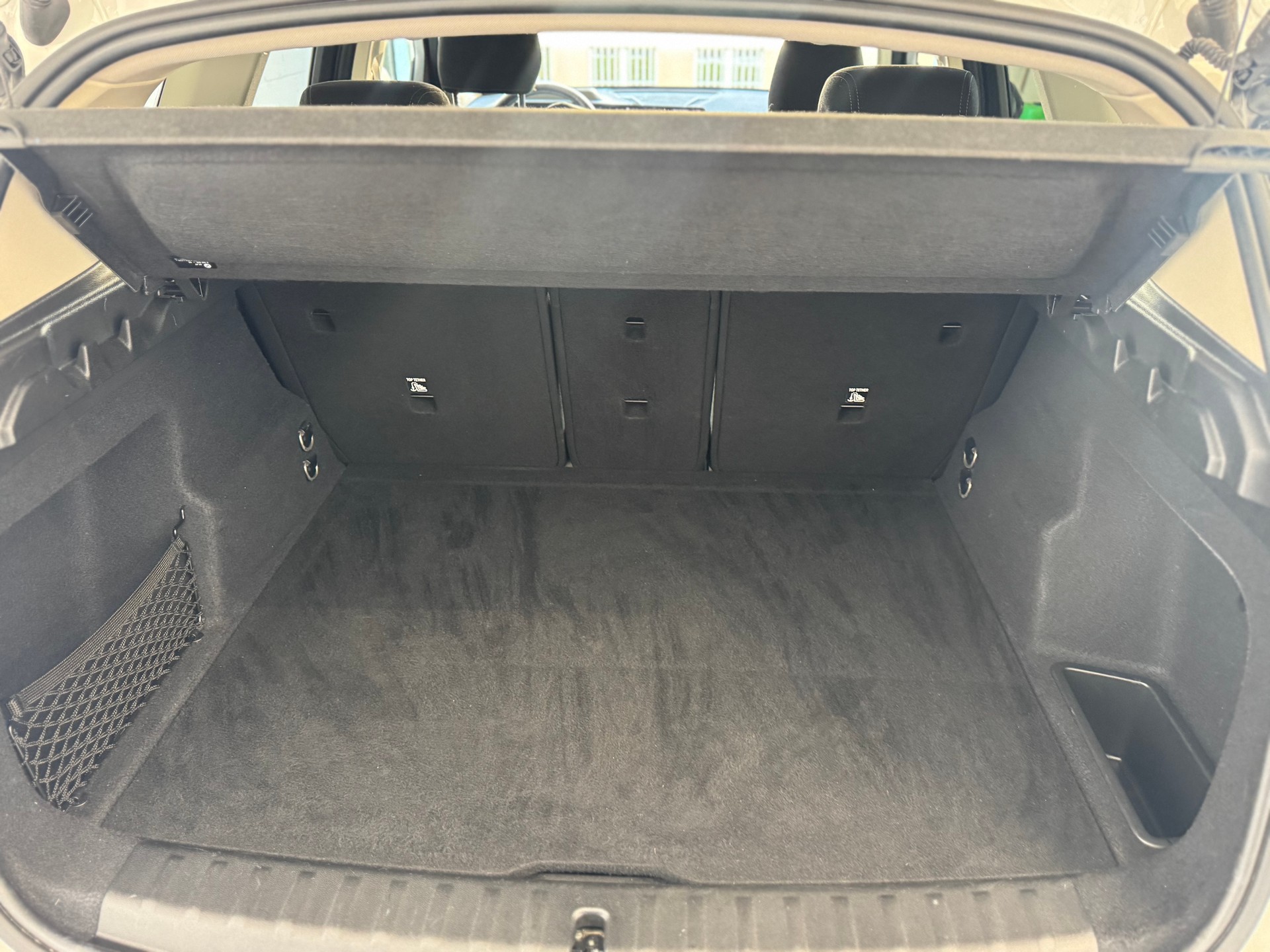 BMW X1 xDrive 20d 48V-image-12