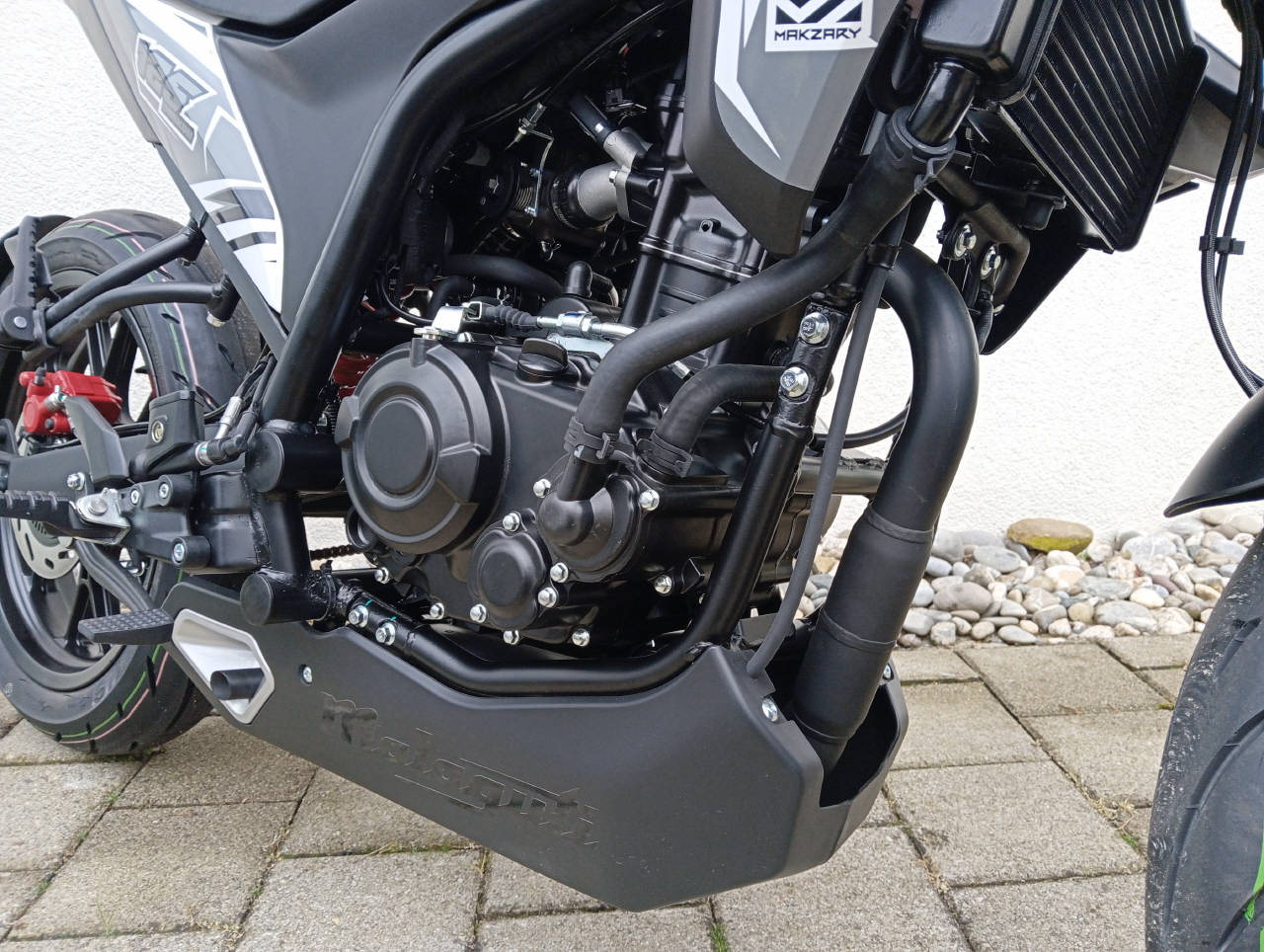 MALAGUTI Drakon 125 ABS-image-9