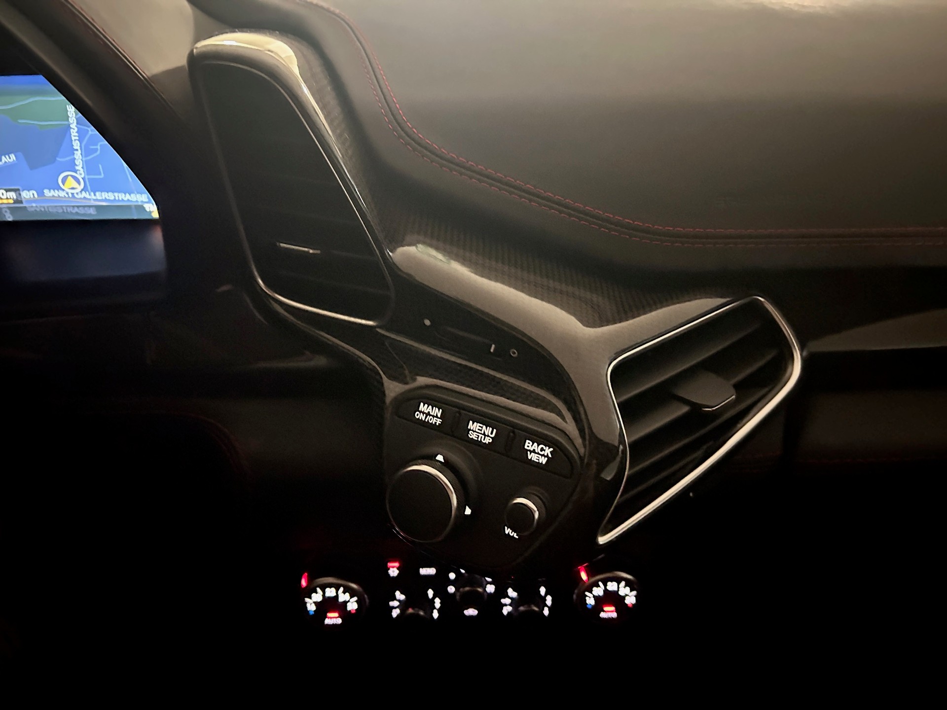 FERRARI 458 Italia 4.5 V8 *Racing Sitze*komplette Carbon Ausstattung innen*Seriöse Historie*-image-14