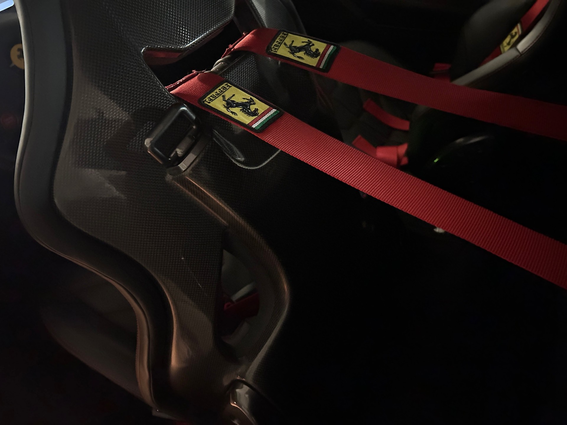 FERRARI 458 Italia 4.5 V8 *Racing Sitze*komplette Carbon Ausstattung innen*Seriöse Historie*-image-11