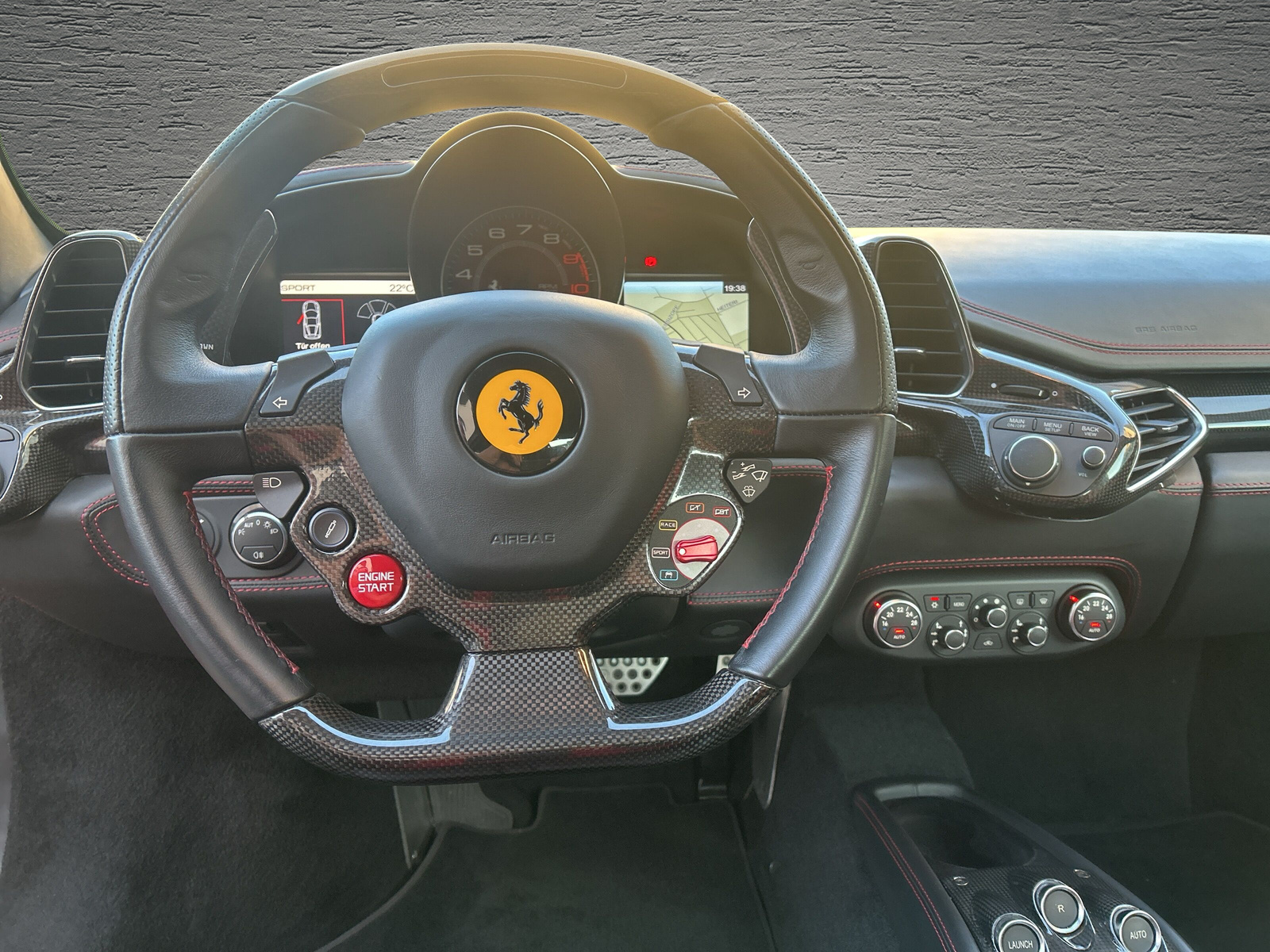 FERRARI 458 Italia 4.5 V8 *Racing Sitze*komplette Carbon Ausstattung innen*Seriöse Historie*-image-6