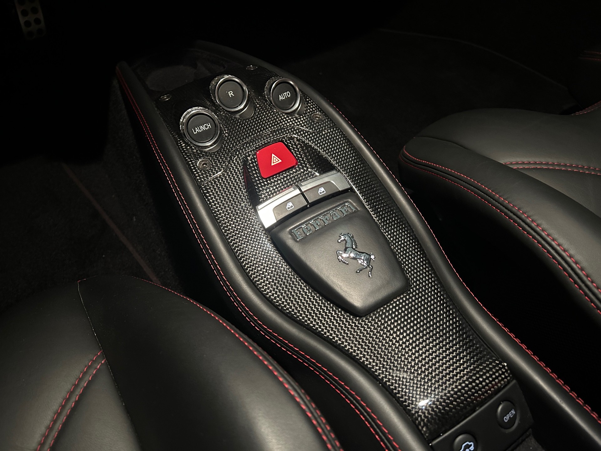 FERRARI 458 Italia 4.5 V8 *Racing Sitze*komplette Carbon Ausstattung innen*Seriöse Historie*-image-12