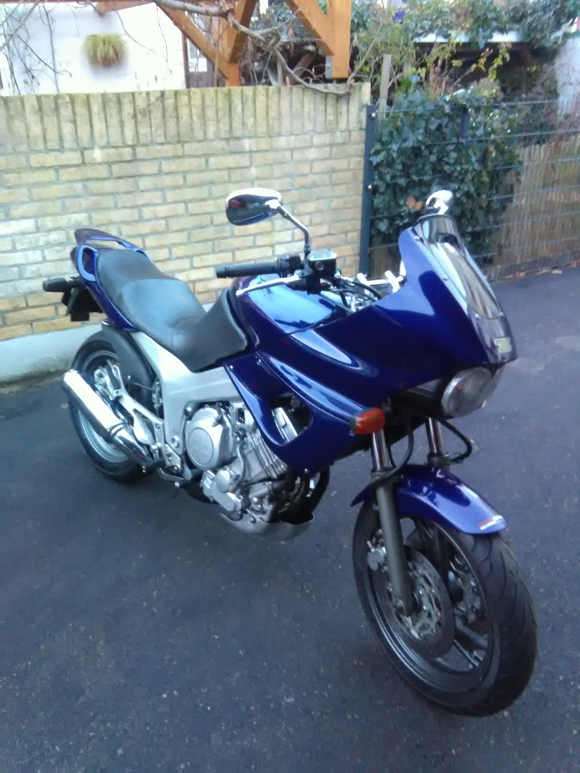 YAMAHA TDM 850