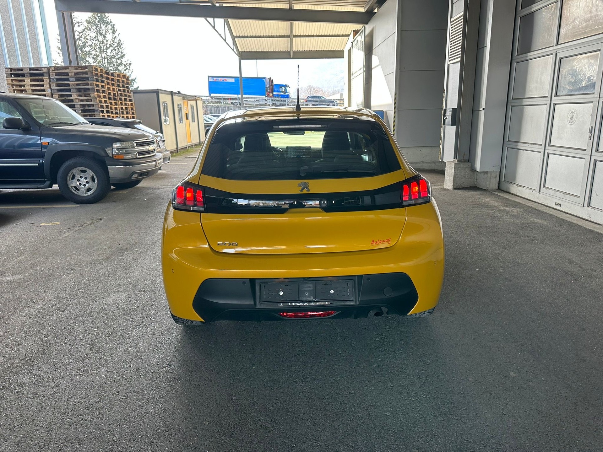 PEUGEOT 208 1.2 PureTech Allure Pack-image-3