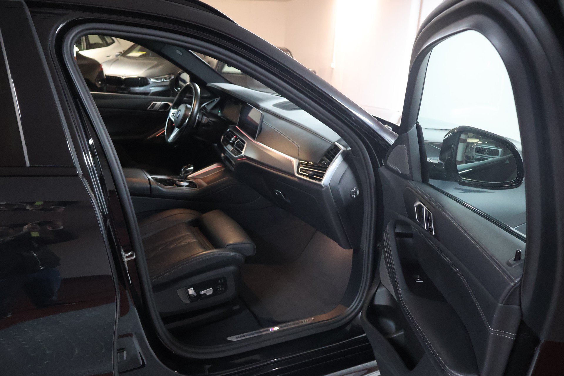 BMW X6 xDrive 48V 40d Steptronic M Sport-image-14