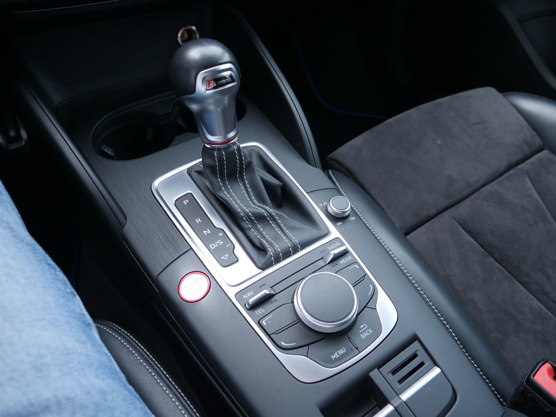AUDI S3 Sportback 2.0 TFSI quattro S-tronic-image-18
