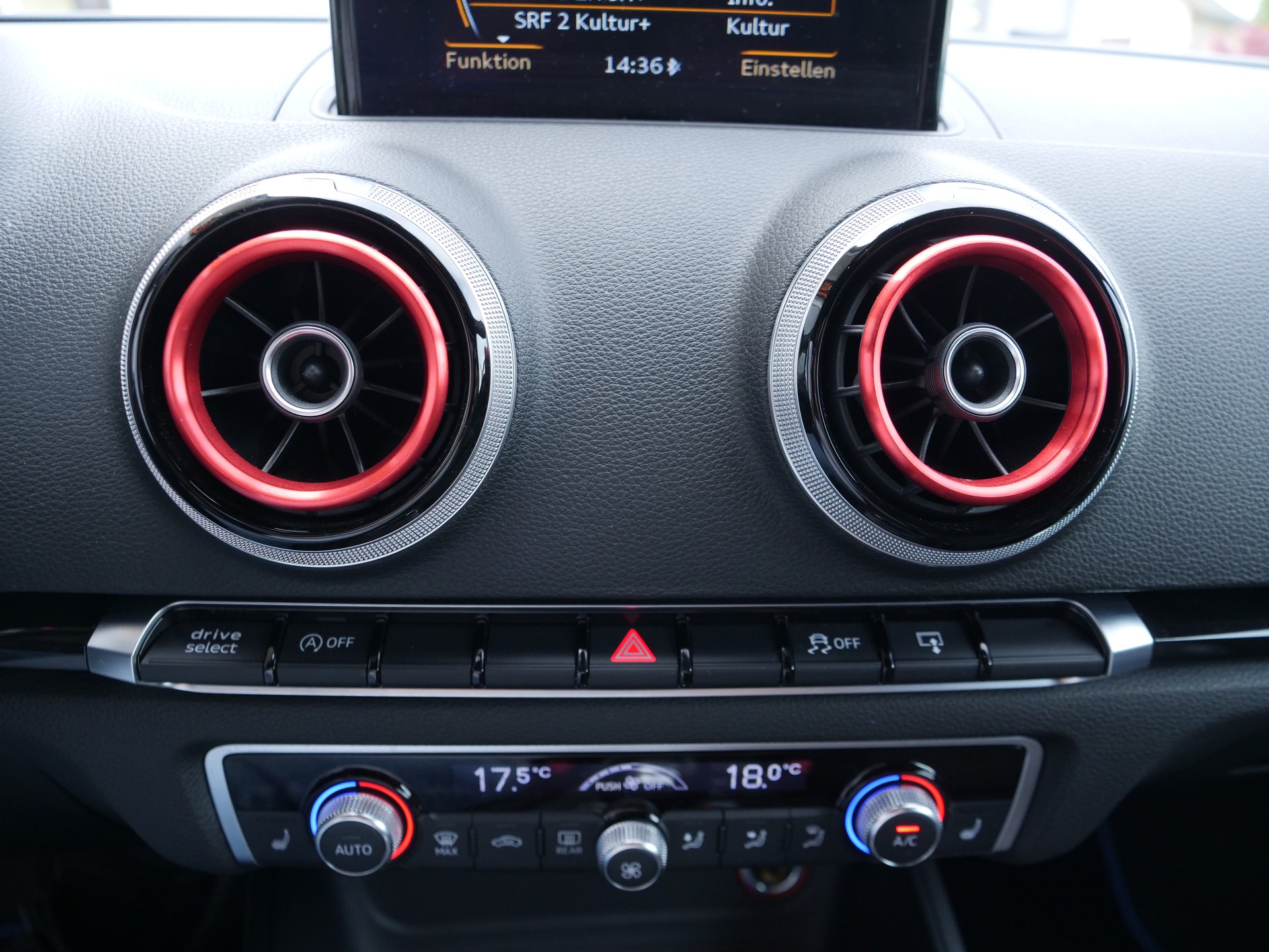 AUDI S3 Sportback 2.0 TFSI quattro S-tronic-image-16