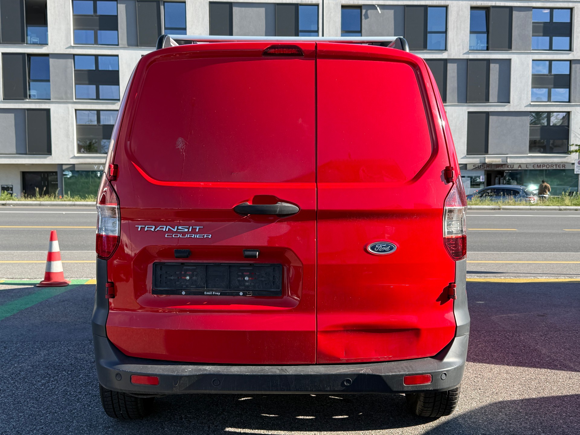 FORD Transit Courier Van 1.0 EcoBoost - Voiture de Livraison - Carrosserie Tôlée 2 Places - Expertisé 28.02.2025 - Grand Service OK-showroom-element-3