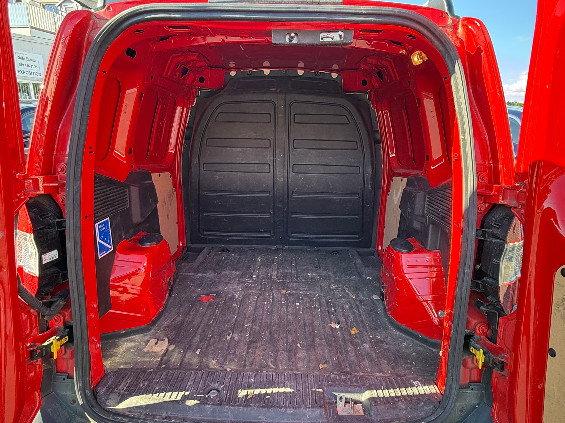 FORD Transit Courier Van 1.0 EcoBoost - Voiture de Livraison - Carrosserie Tôlée 2 Places - Expertisé 28.02.2025 - Grand Service OK-image-27