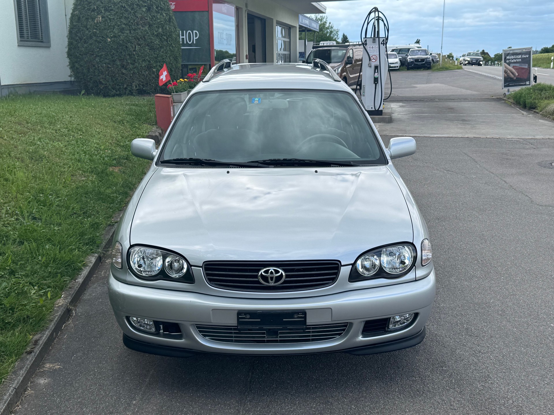 TOYOTA Corolla Sportswagon 1.6 Linea Sol plus-image-1