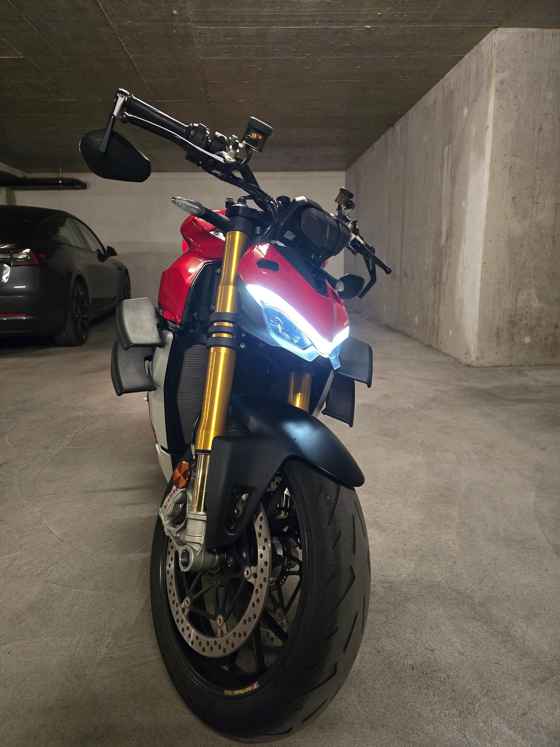 DUCATI Streetfighter V4 S-image-4