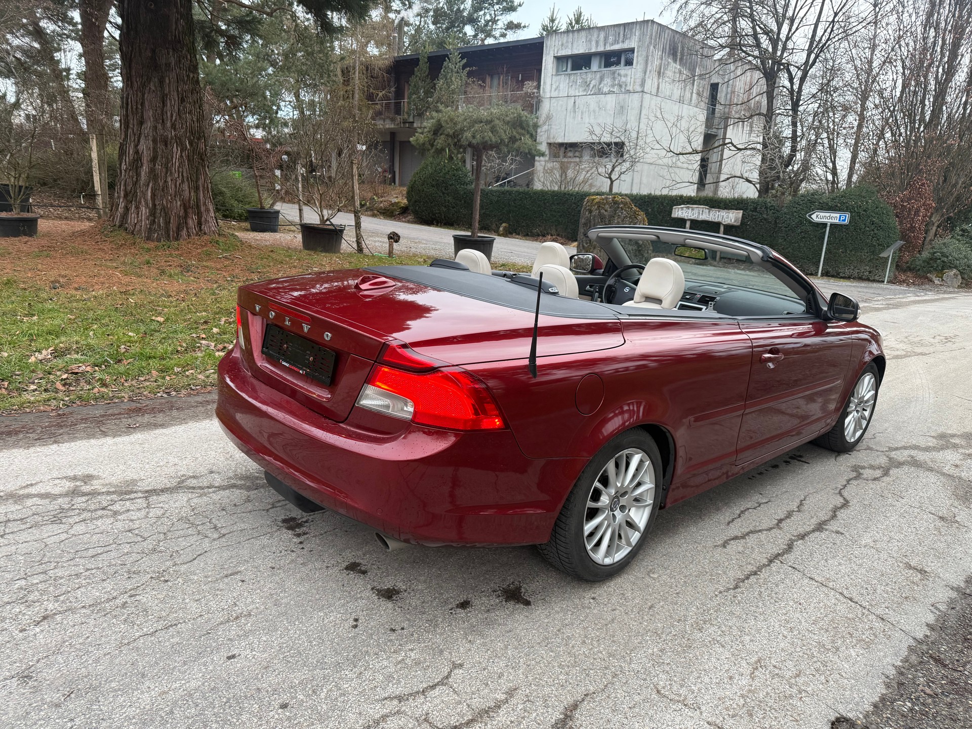 VOLVO C70 D3 Momentum Geartronic-image-9