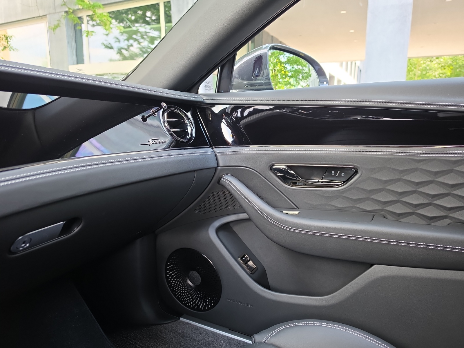 BENTLEY Flying Spur V8 Speed 782 PS/ 1.9% Leasing möglich-image-20