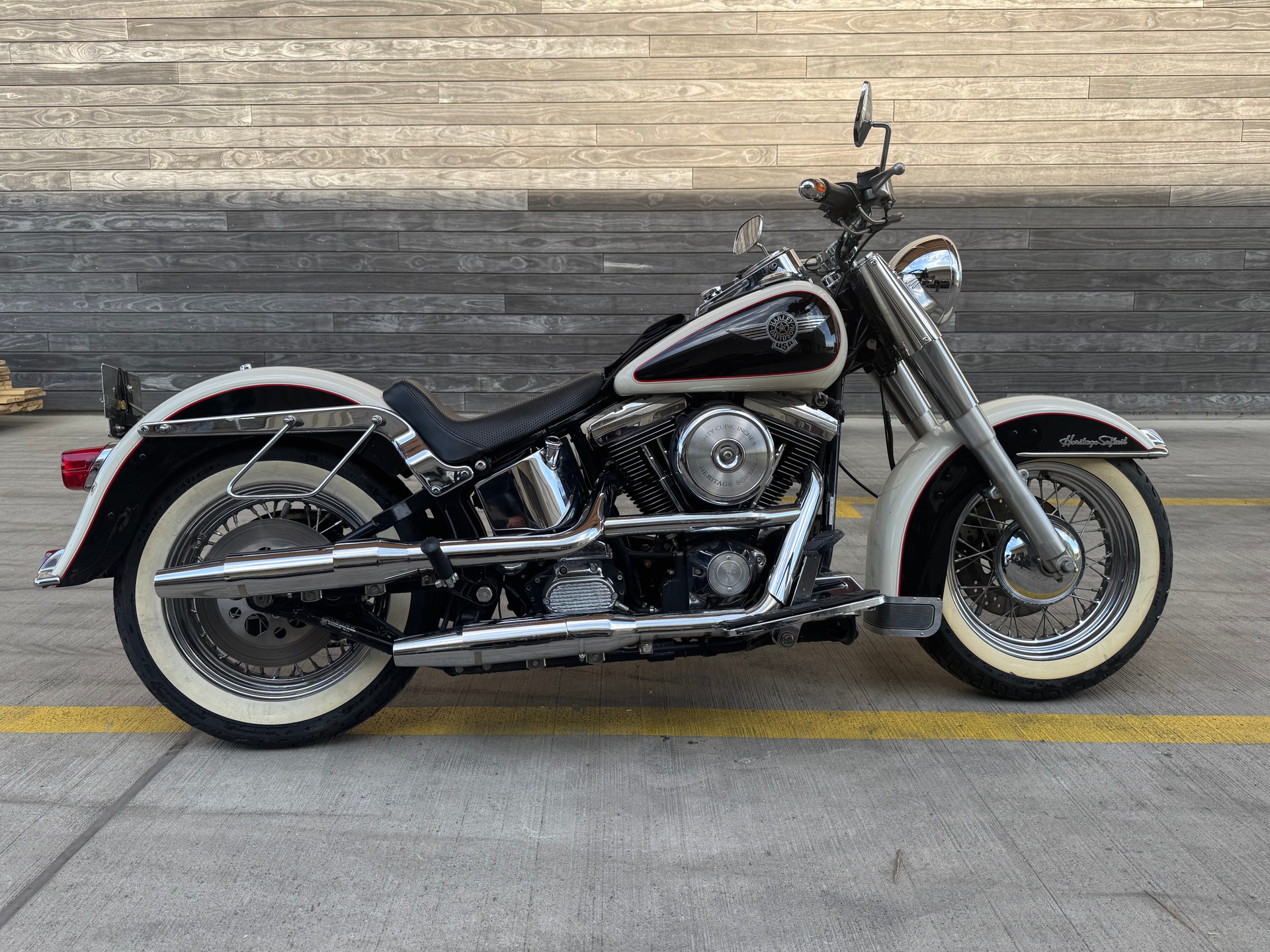 HARLEY-DAVIDSON FLSTN Heritage Nostalgia-image-0
