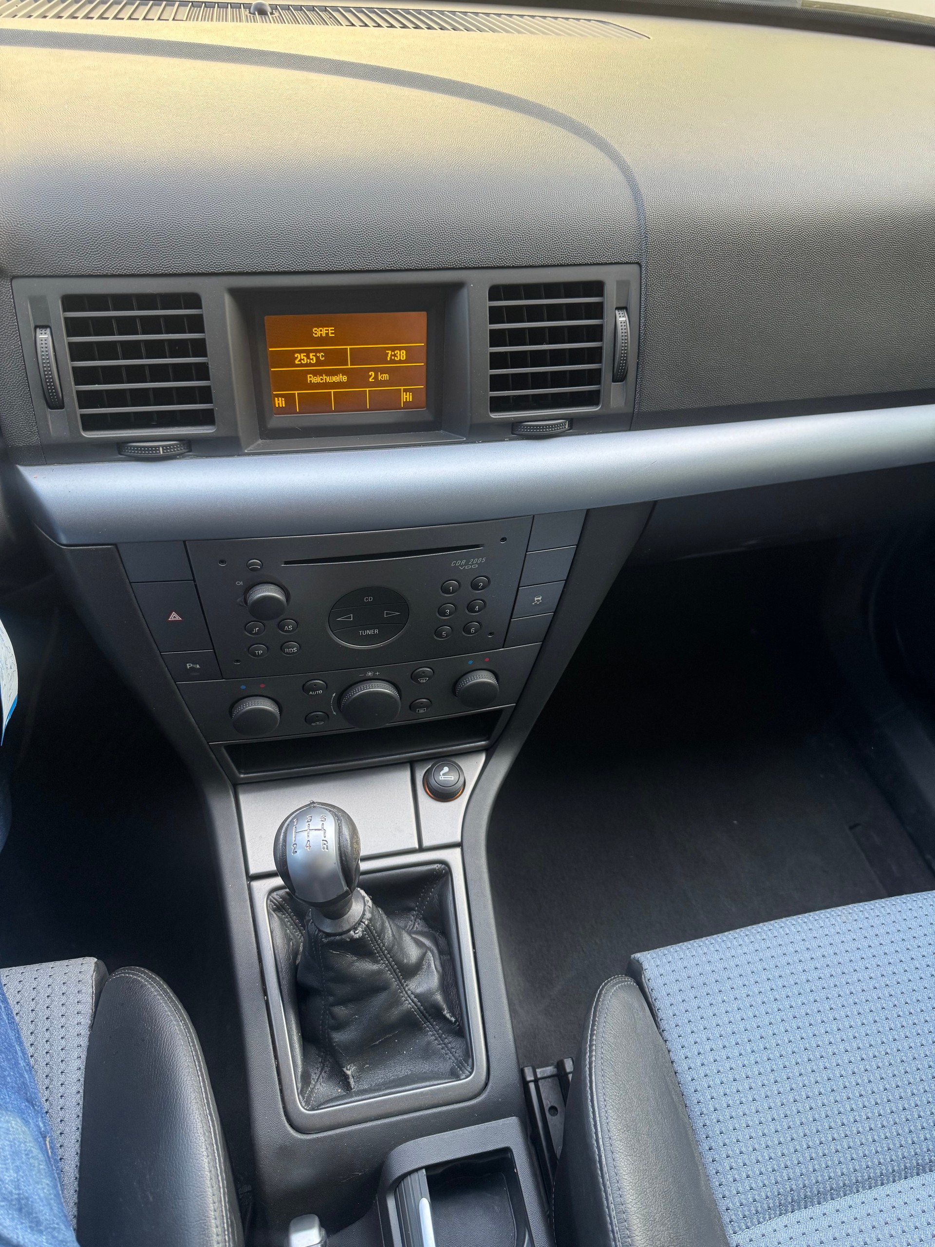 OPEL Vectra GTS 3.2 V6 Sport-image-9