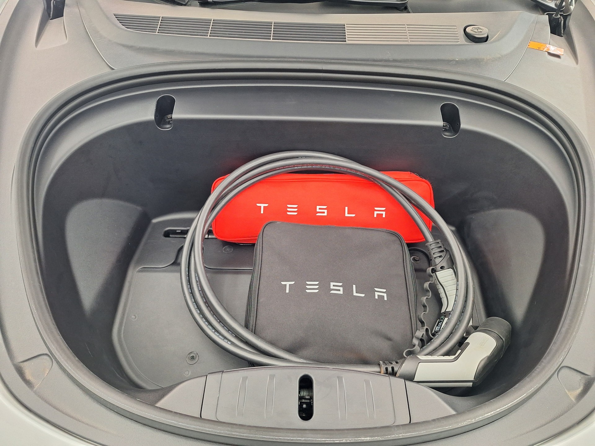 TESLA Model 3 Performance Dual Motor AWD 512PS⚡TOP ZUSTAND & FRISCH AB MFK⚡-image-25