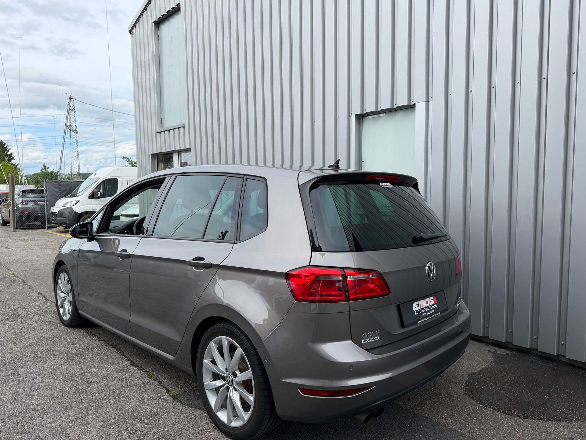 VW Golf Sportsvan 1.4 TSI Lounge DSG-image-4