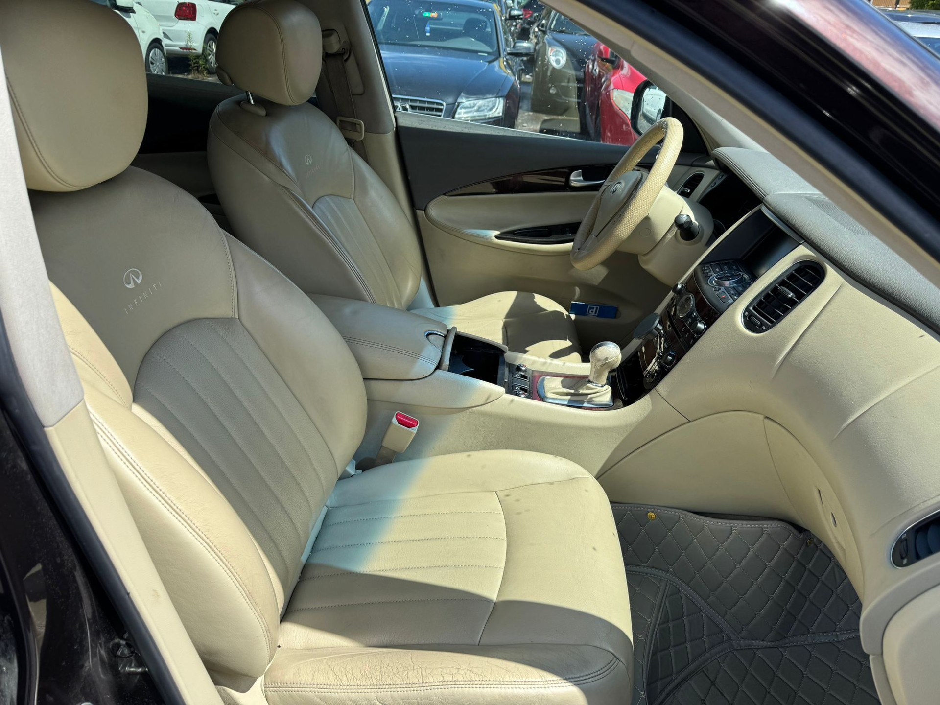 INFINITI EX30d GT Premium AWD Automatic-image-7