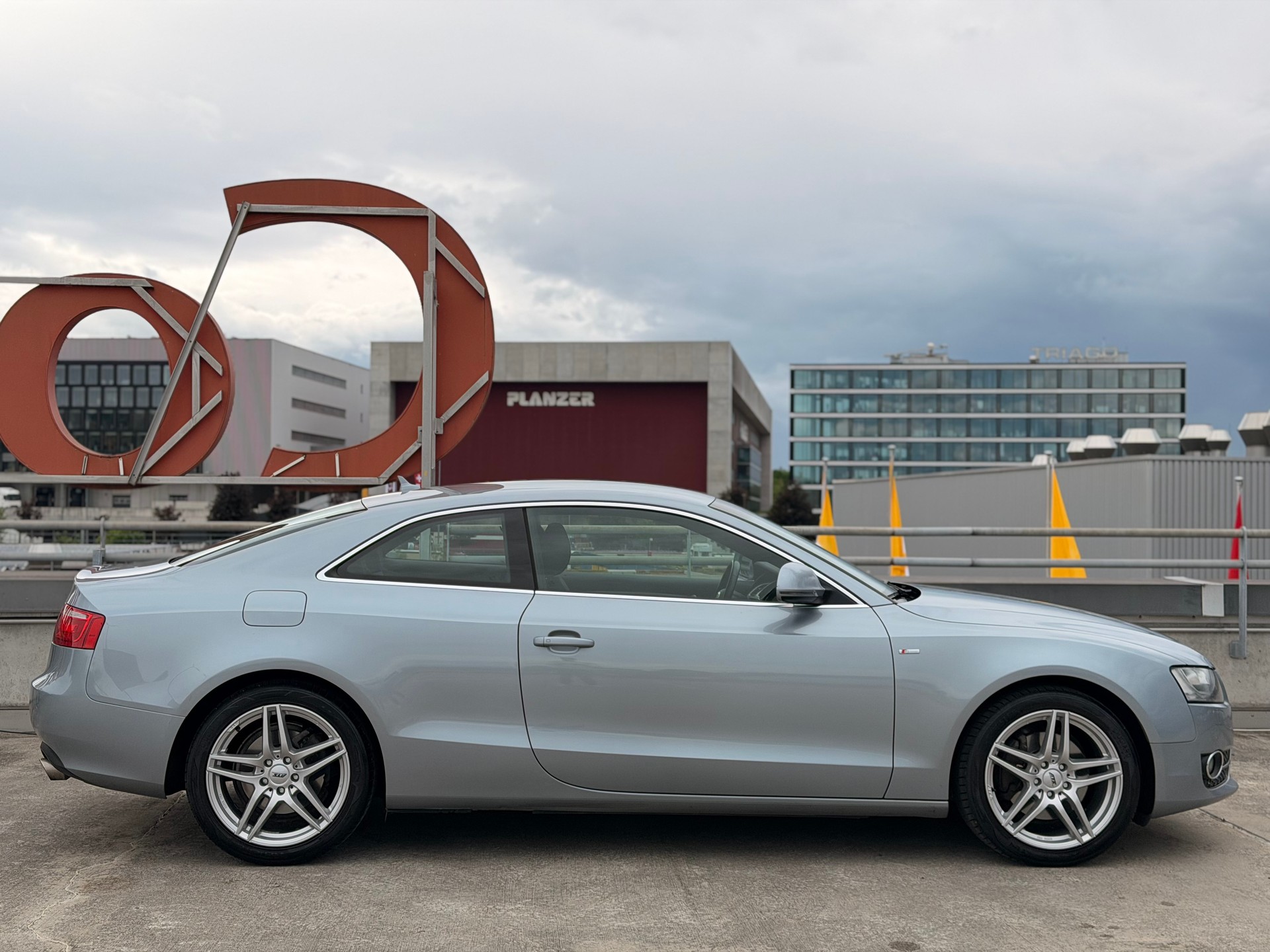 AUDI A5 Coupé S-Line 3.2 FSI quattro tiptronic-image-2