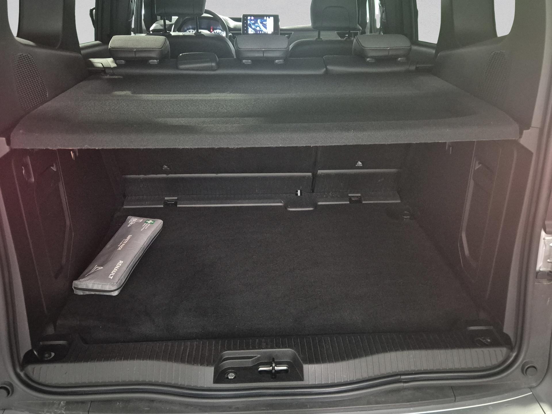 RENAULT Kangoo 1.3 TCe 130 PF Techno EDC-image-15
