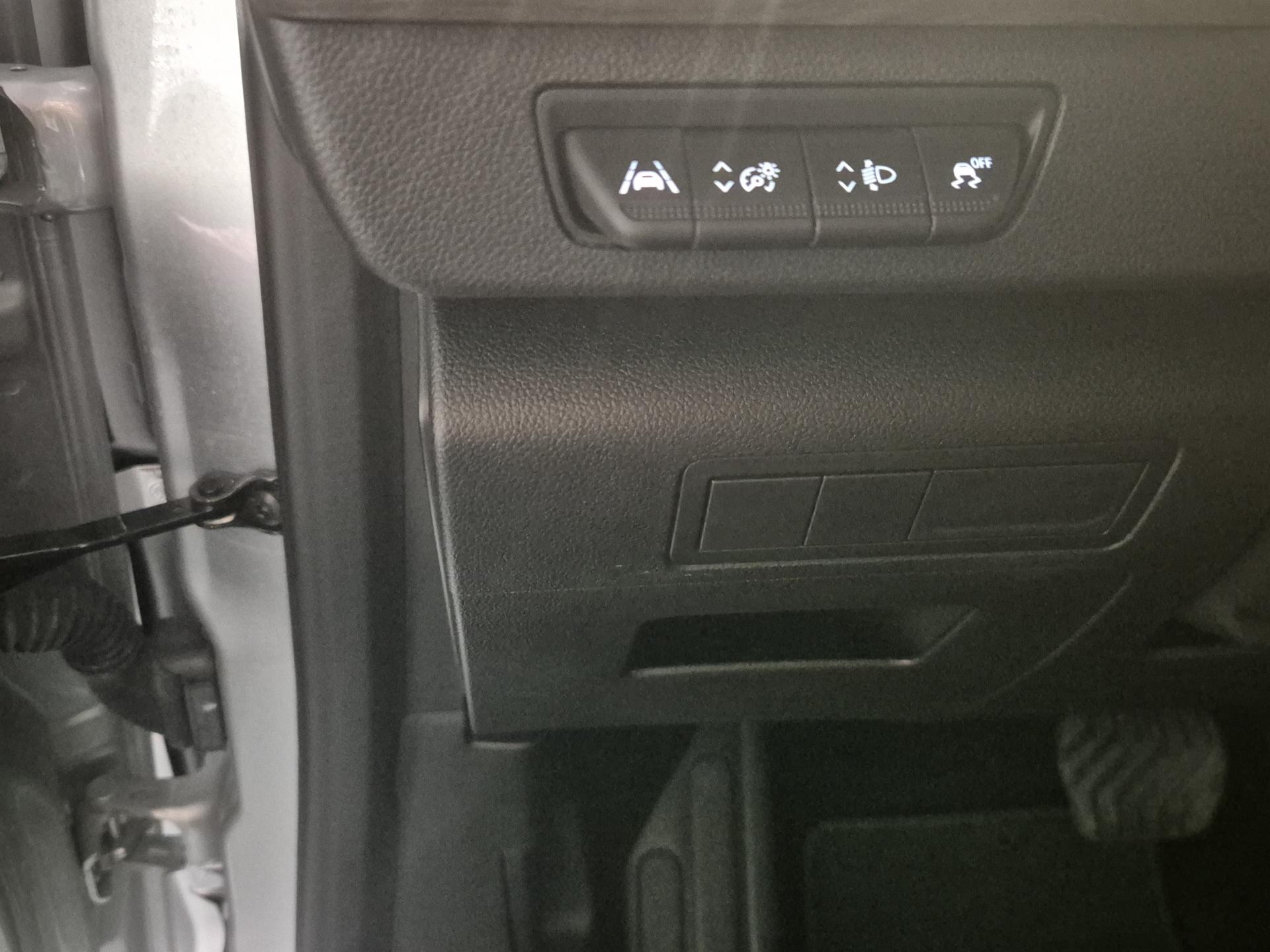 RENAULT Kangoo 1.3 TCe 130 PF Techno EDC-image-22