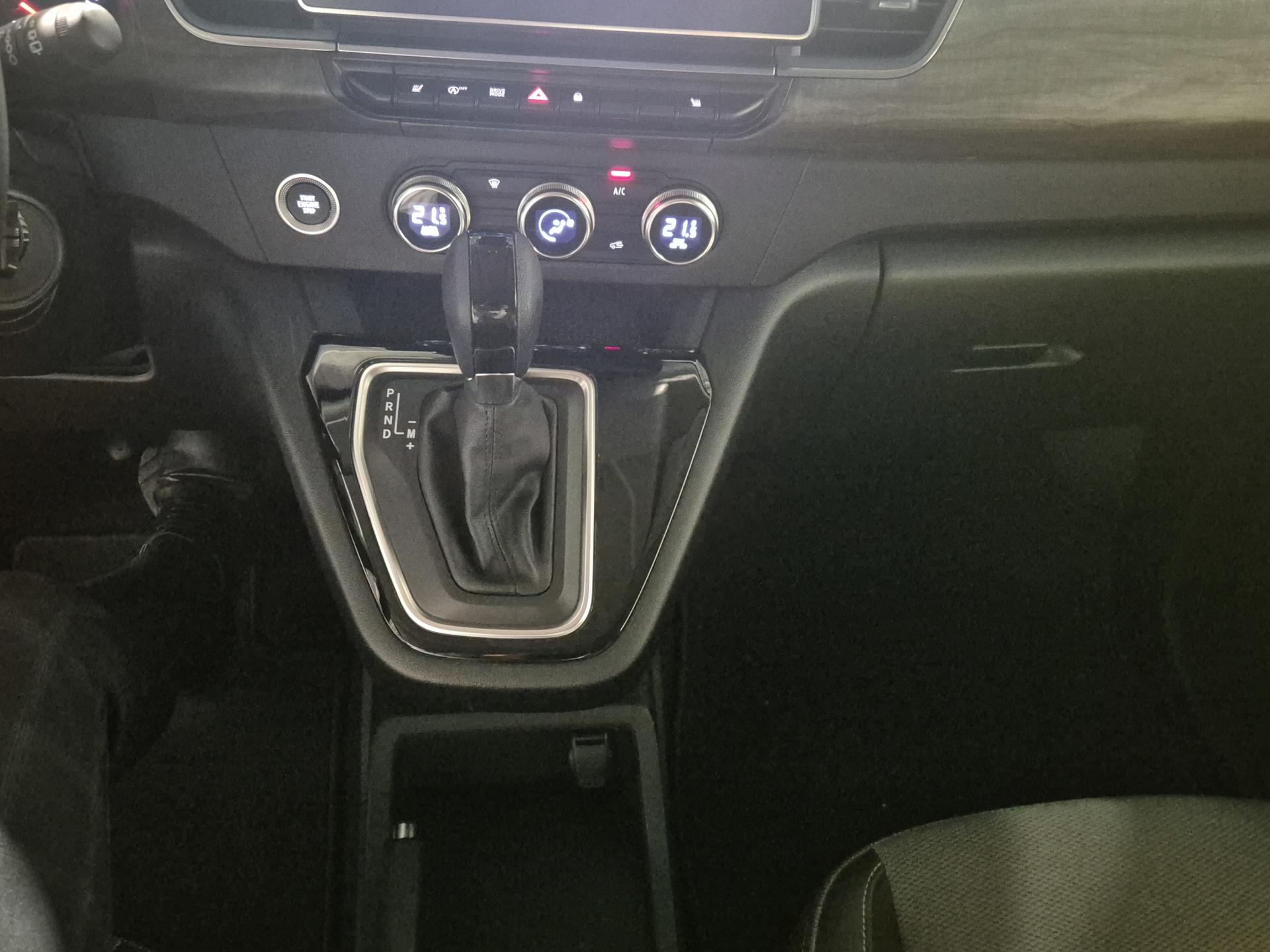 RENAULT Kangoo 1.3 TCe 130 PF Techno EDC-image-11