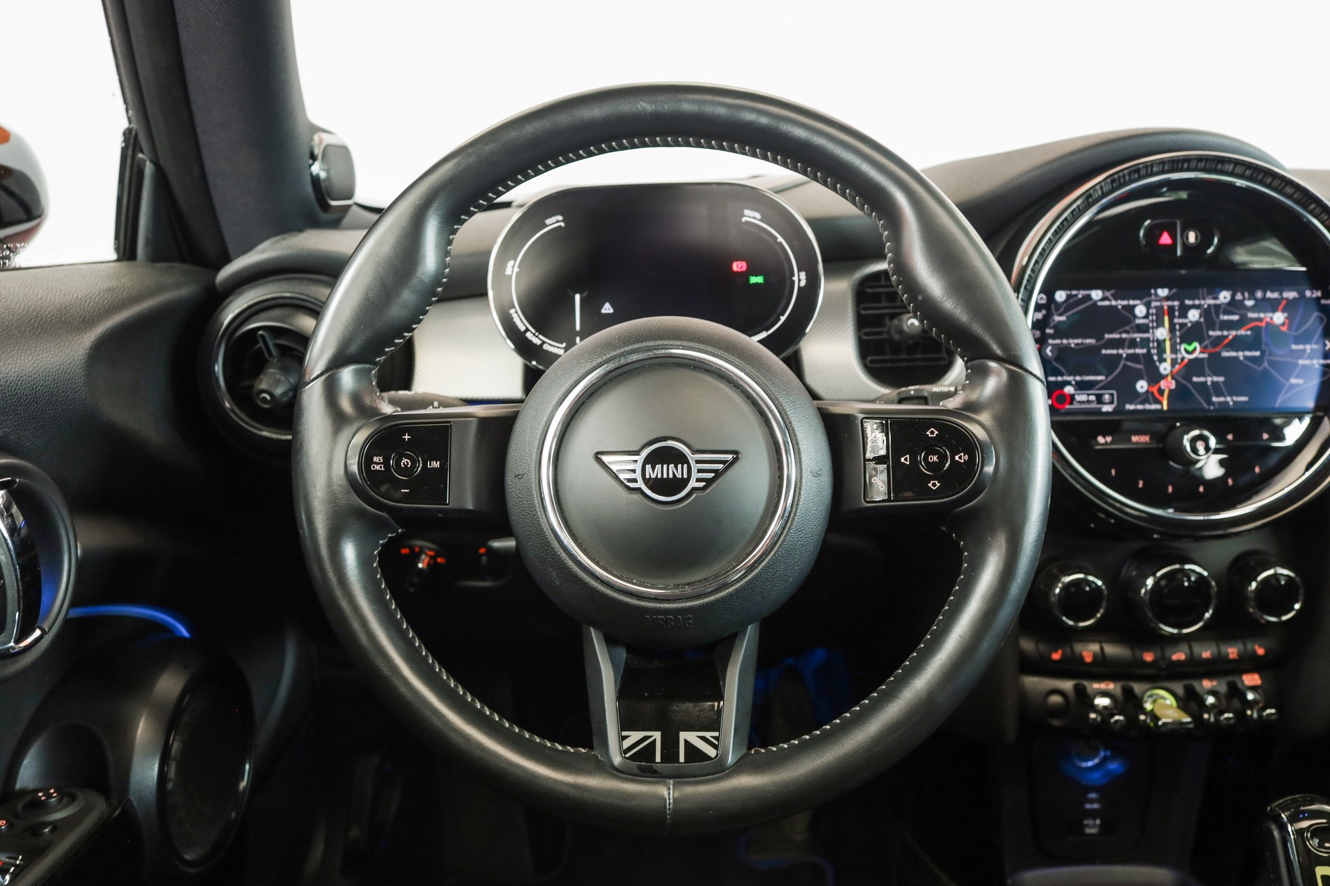 MINI Cooper SE-image-10