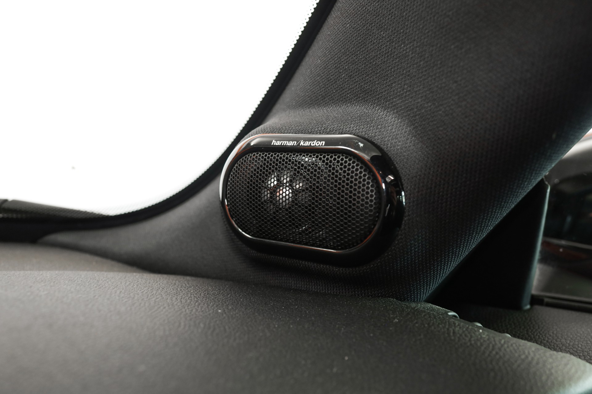 MINI Cooper SE-image-21