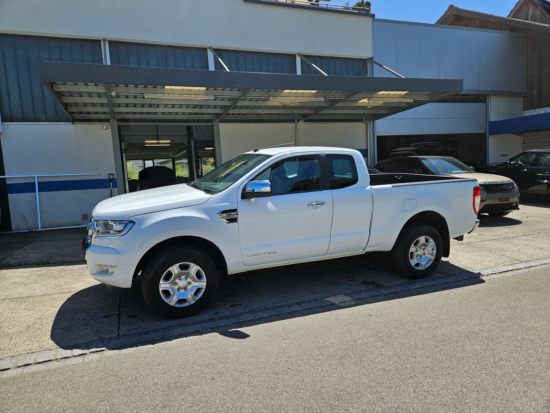 FORD Ranger LTD 3.2 TDCi 4x4 A-image-2